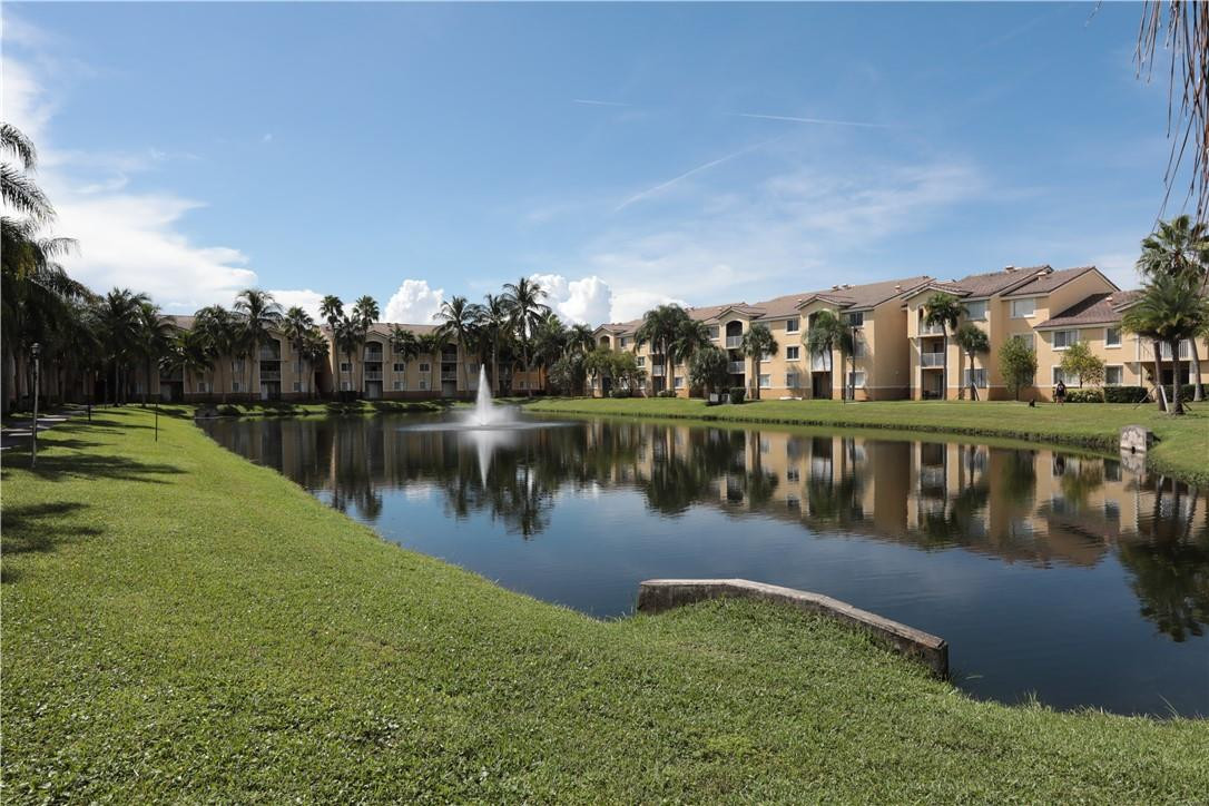 2640 S University Dr 202