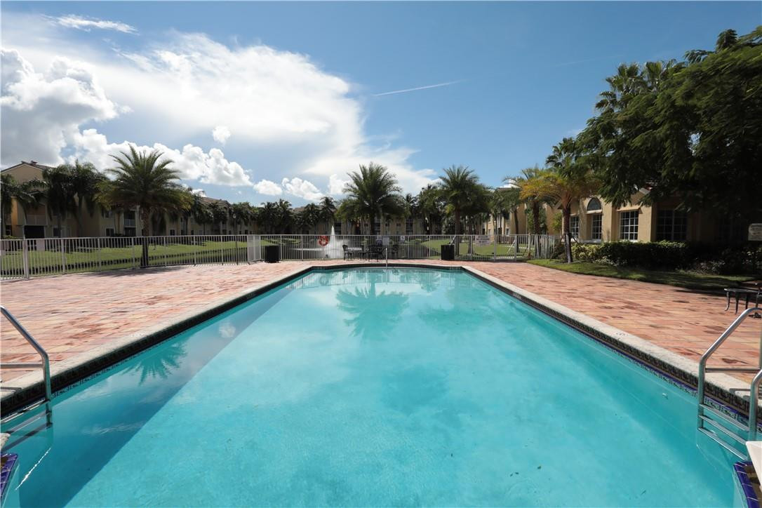 2640 S University Dr 202