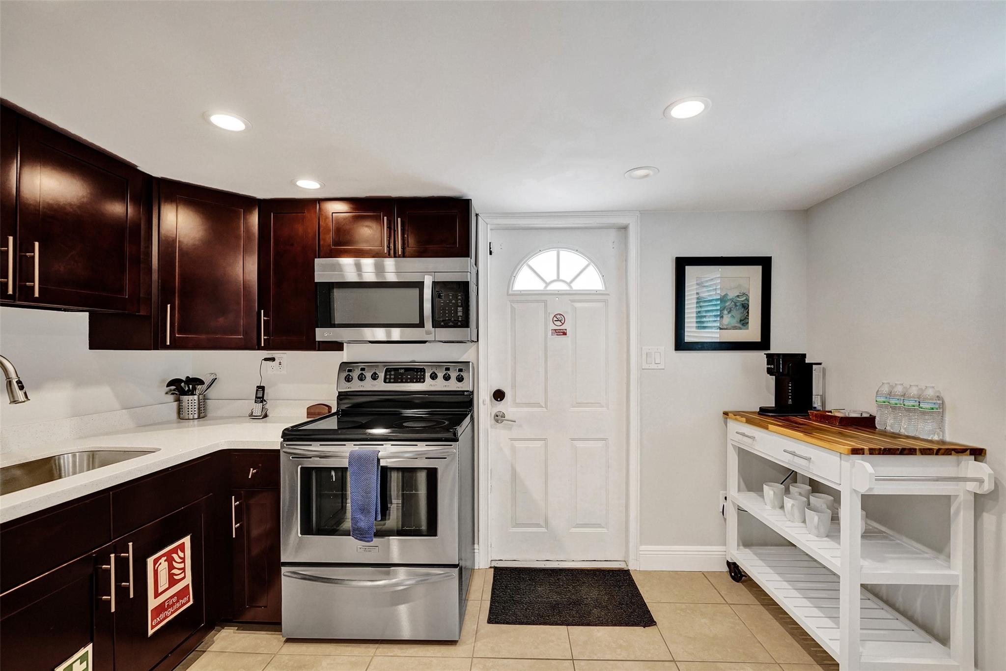 1245 NE 17th Way