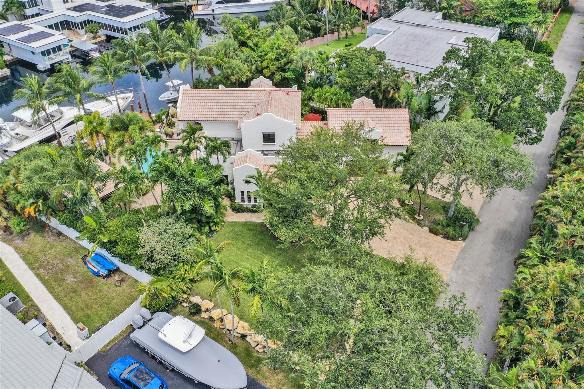 2321 SW 26th Ave