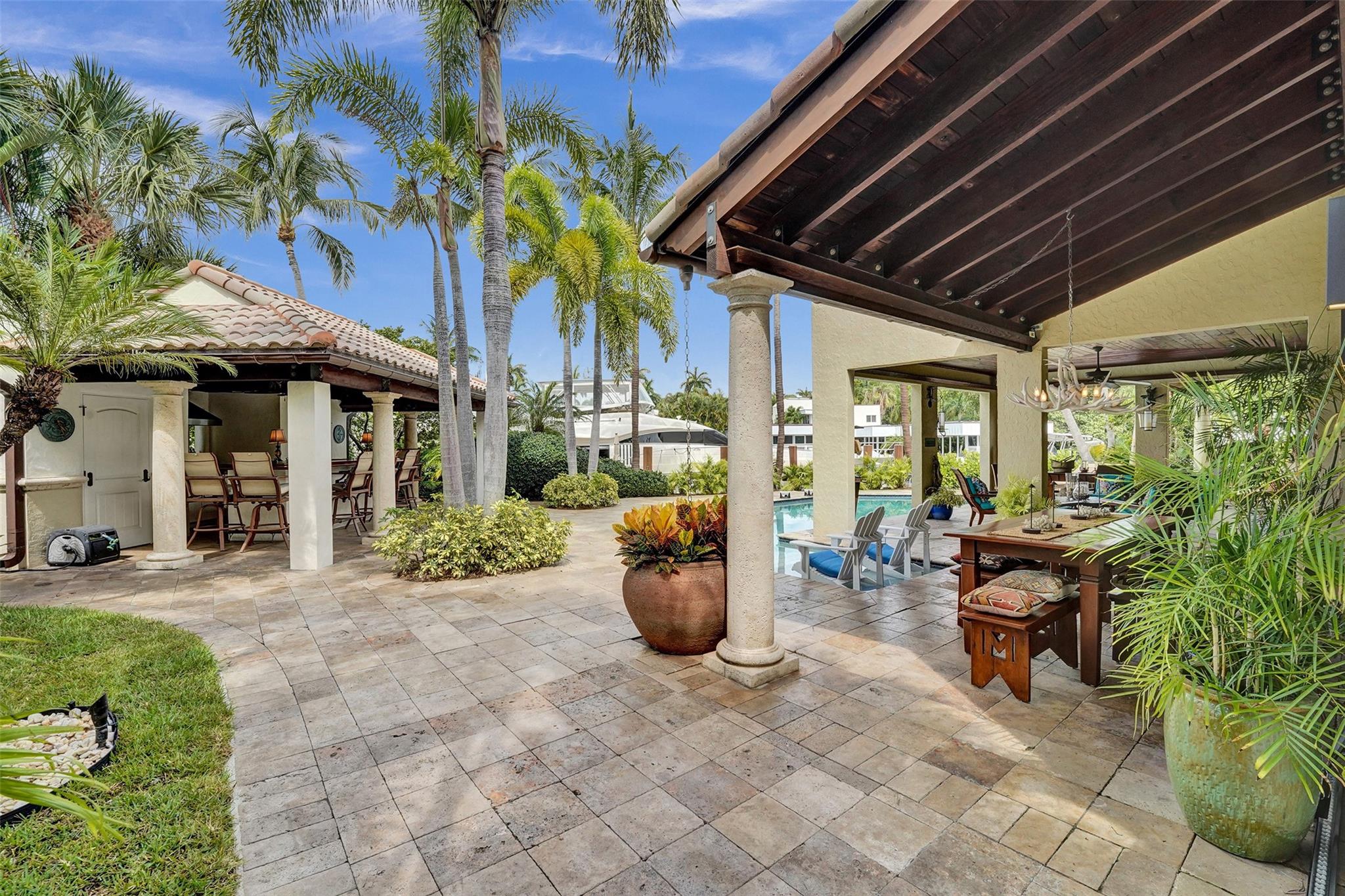 2321 SW 26th Ave