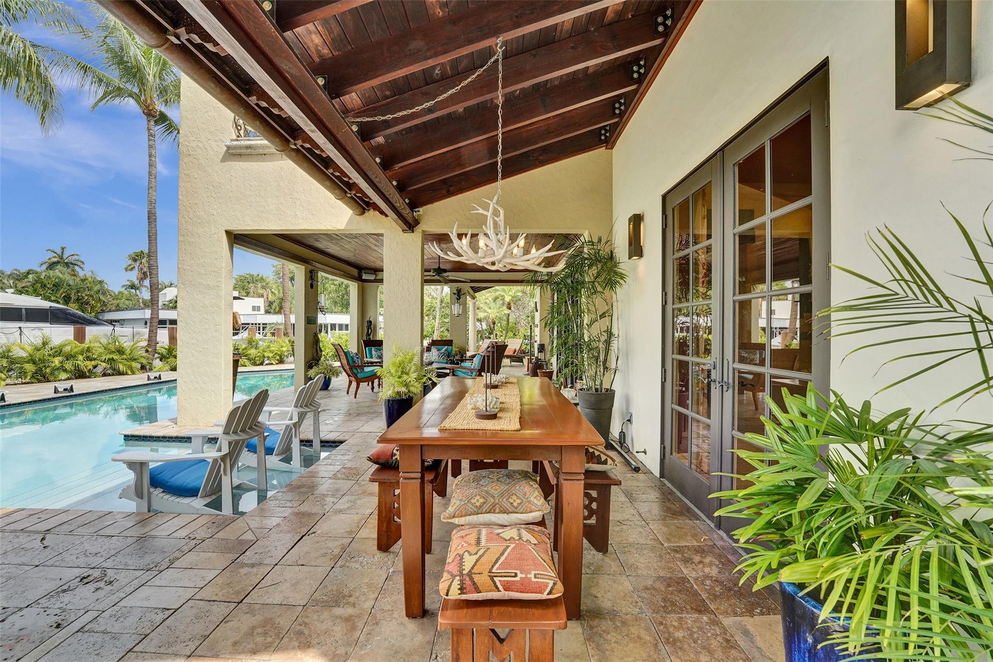 2321 SW 26th Ave