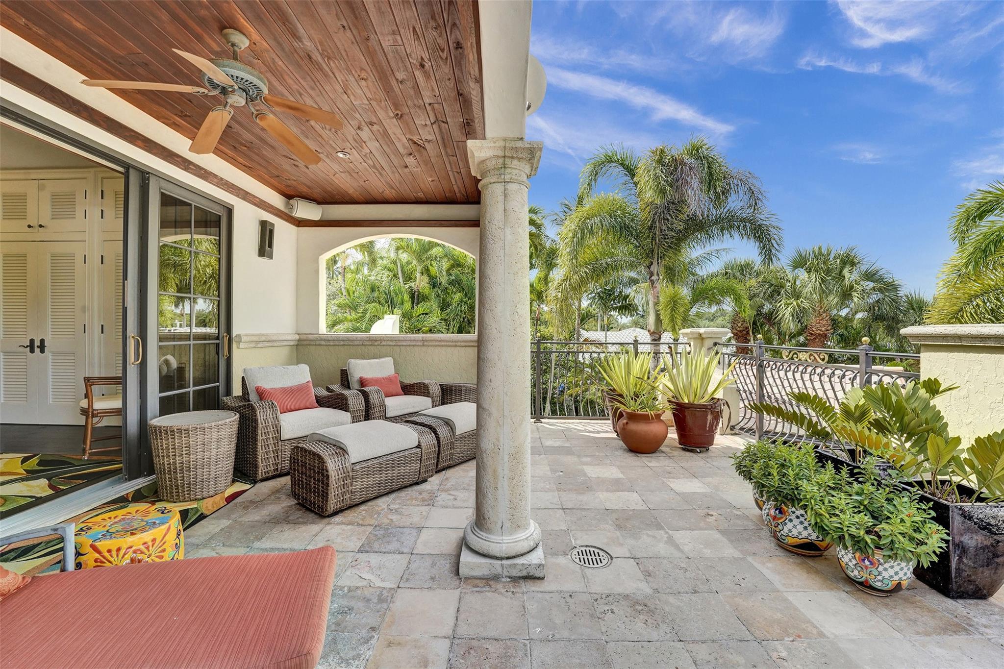 2321 SW 26th Ave