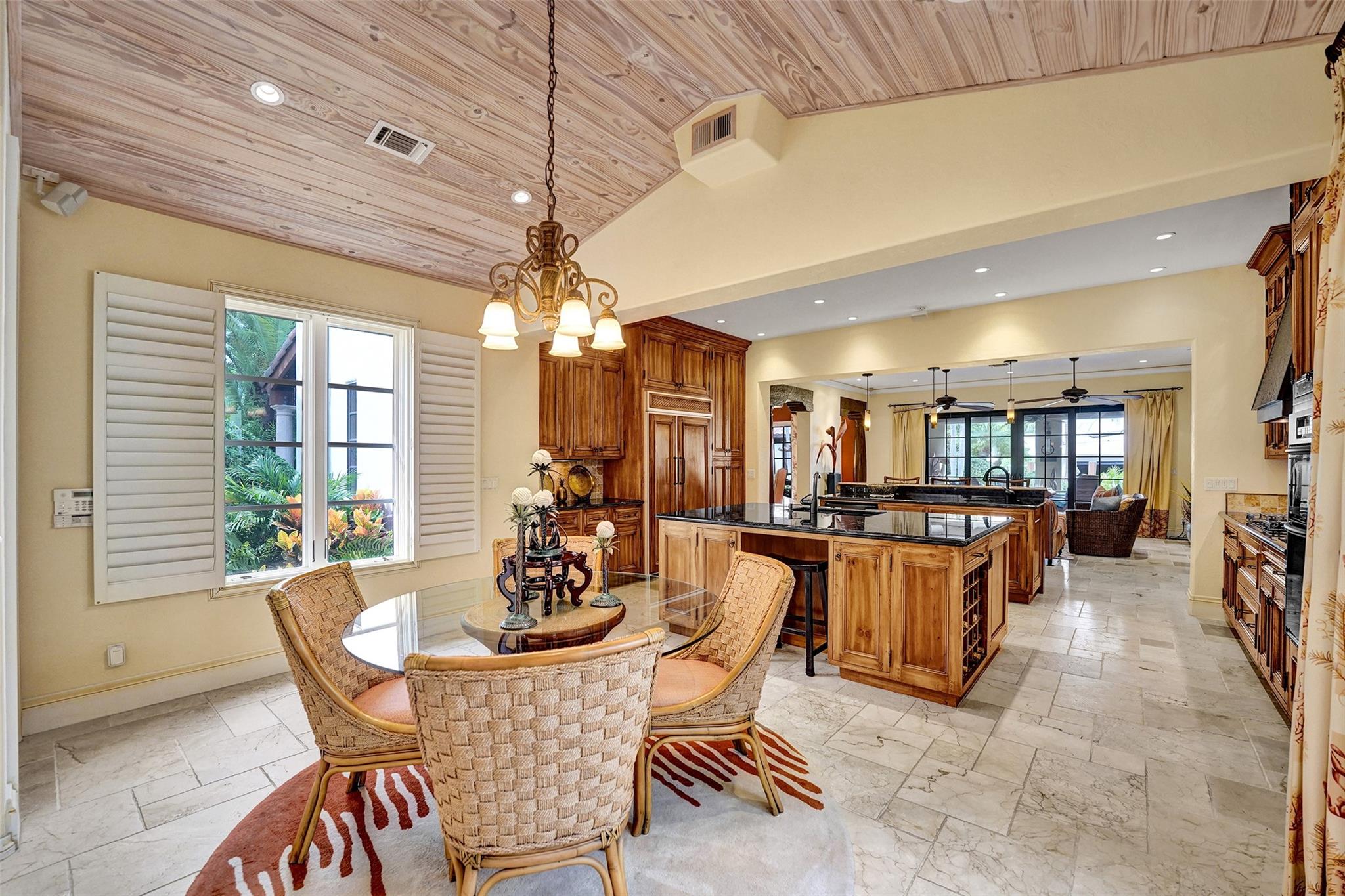 2321 SW 26th Ave