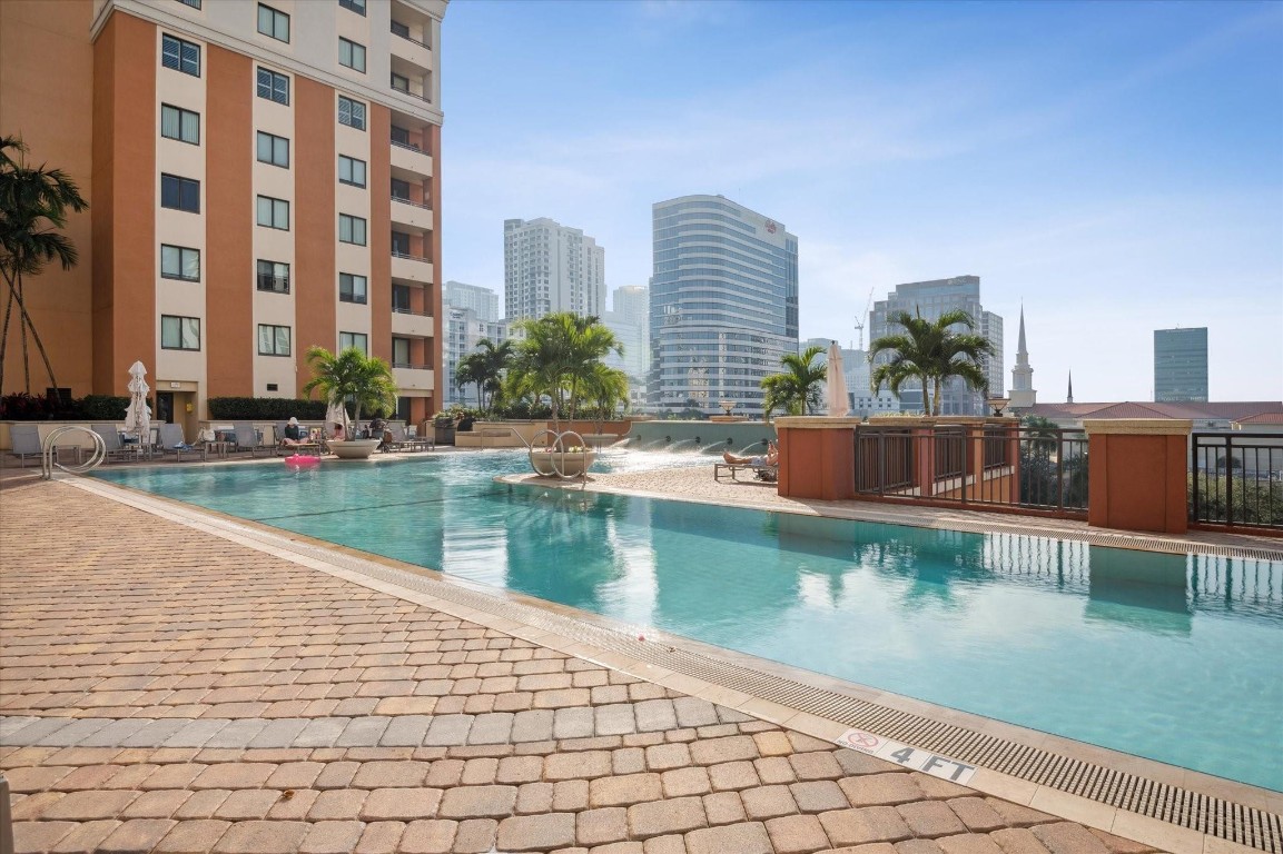 110 N Federal Hwy 807