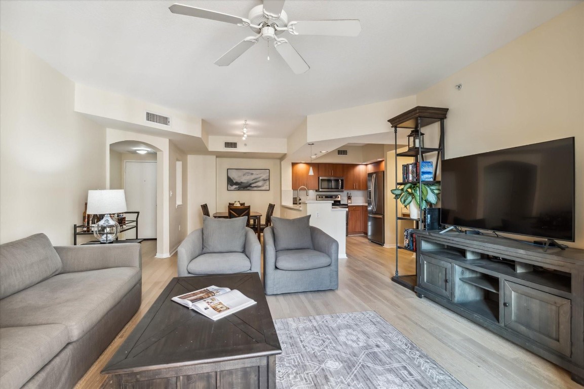 110 N Federal Hwy 807