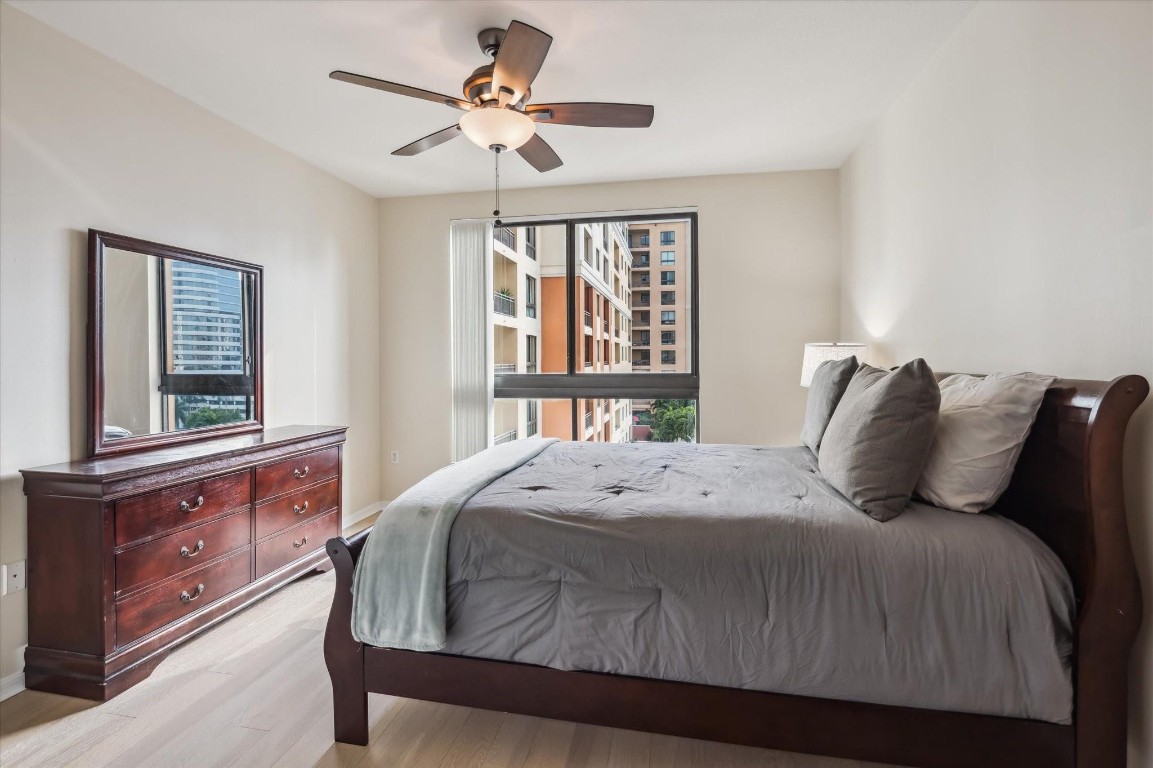 110 N Federal Hwy 807