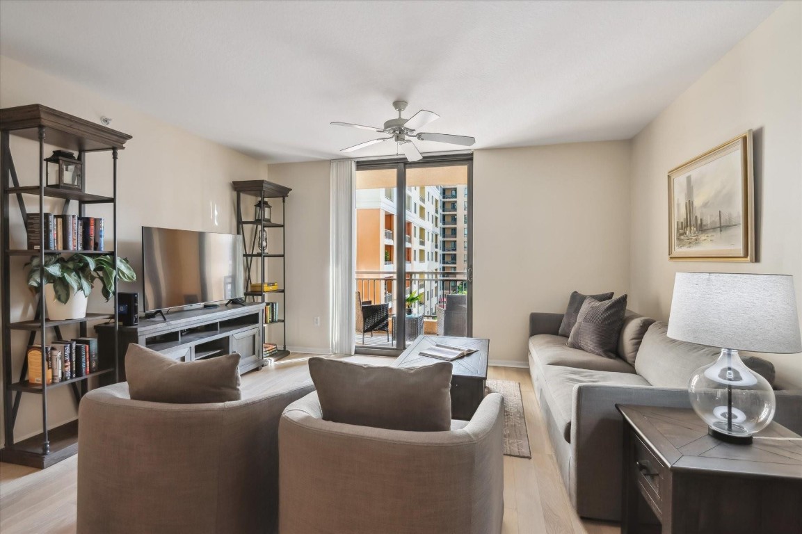 110 N Federal Hwy 807