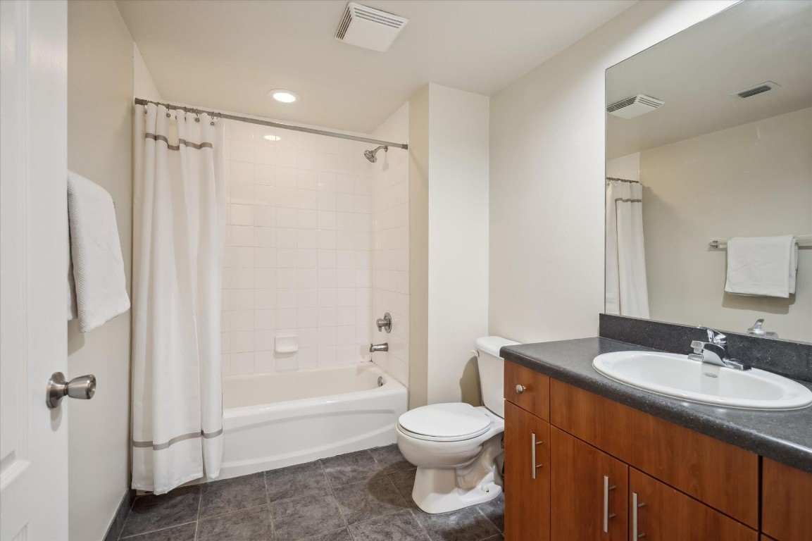 110 N Federal Hwy 807