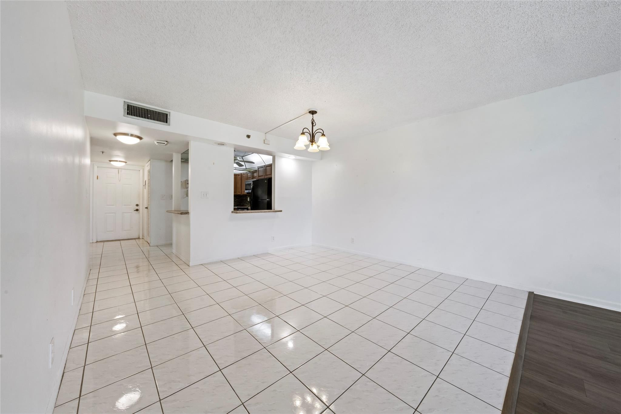 3150 W Rolling Hills Cir 210