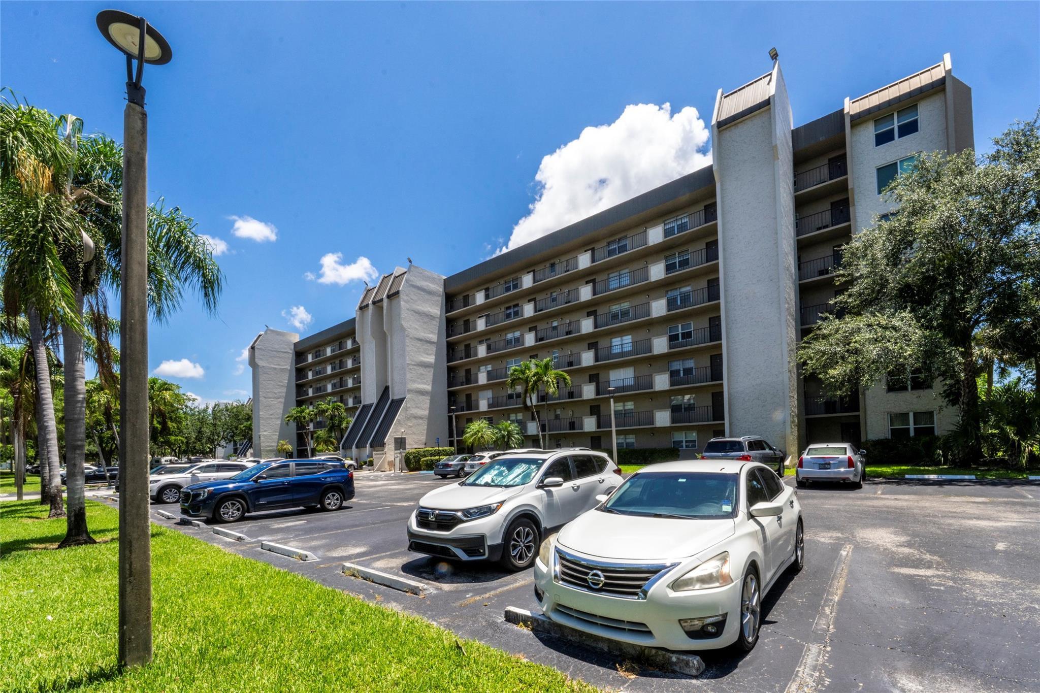 3150 W Rolling Hills Cir 210