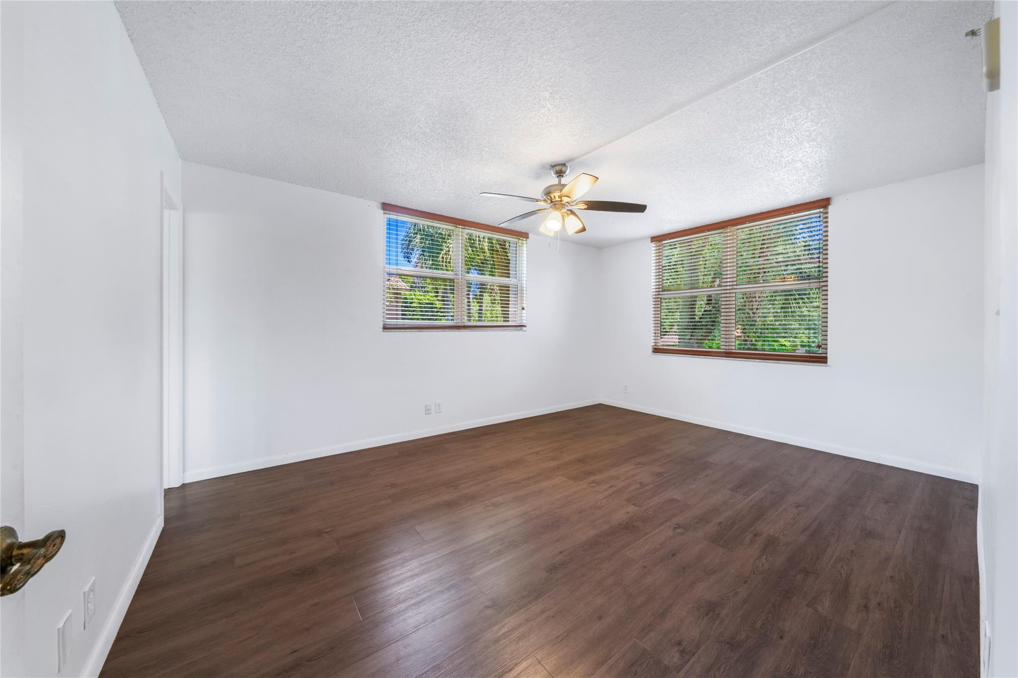 3150 W Rolling Hills Cir 210