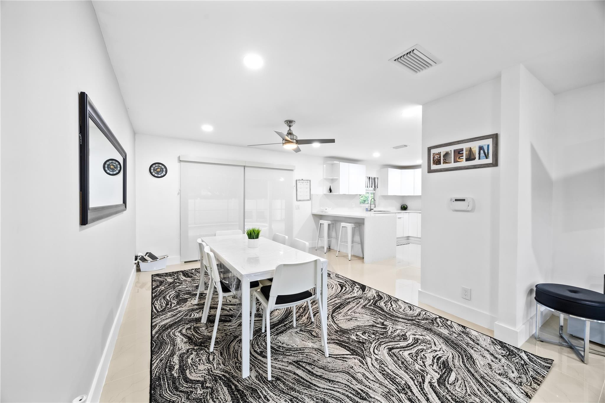 6431 NW 34th Ave