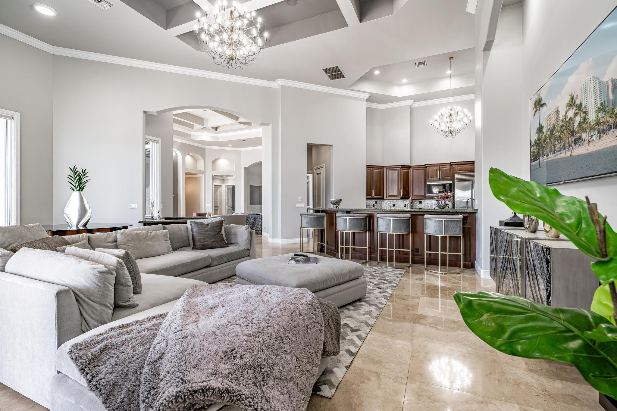 3111 Lake Ridge Ln