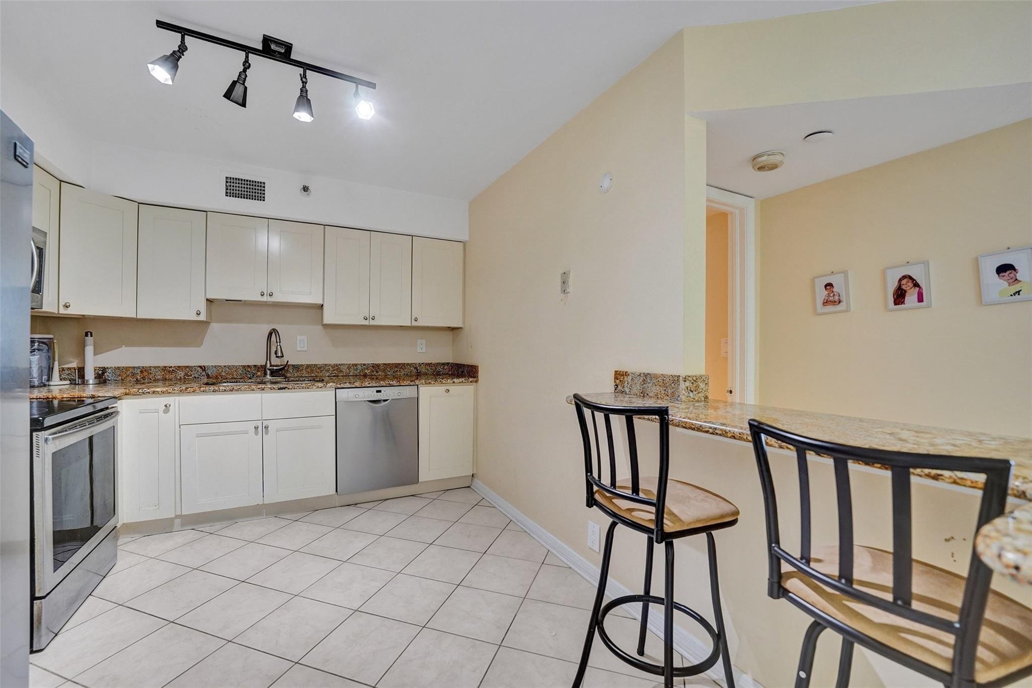 3530 Mystic Pointe Dr 2308