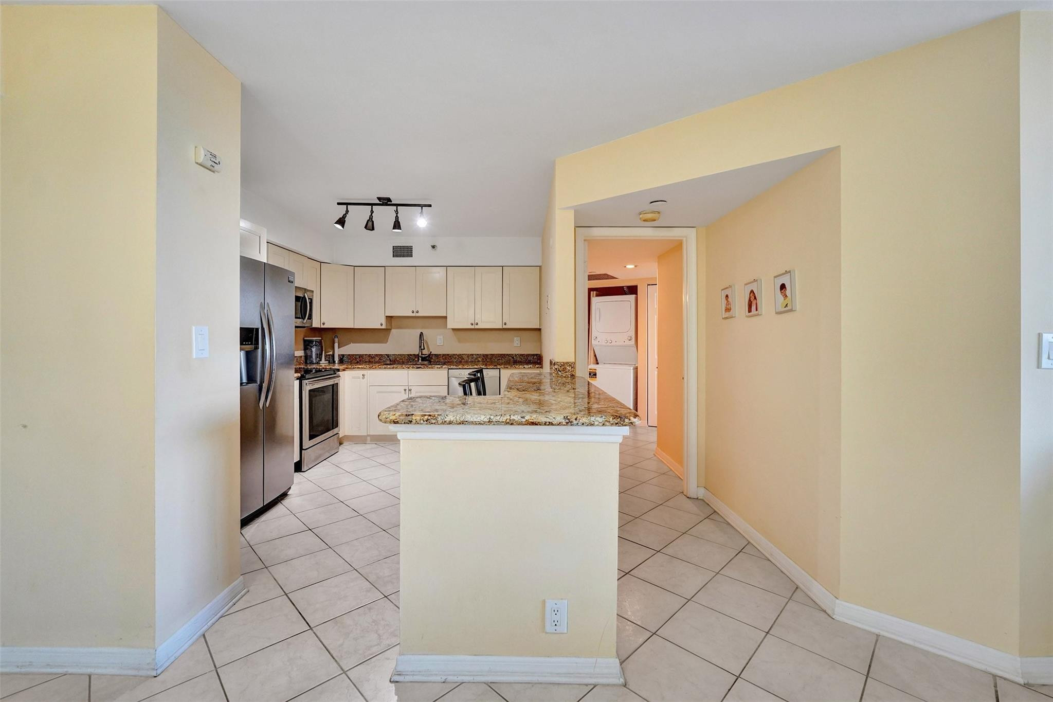 3530 Mystic Pointe Dr 2308