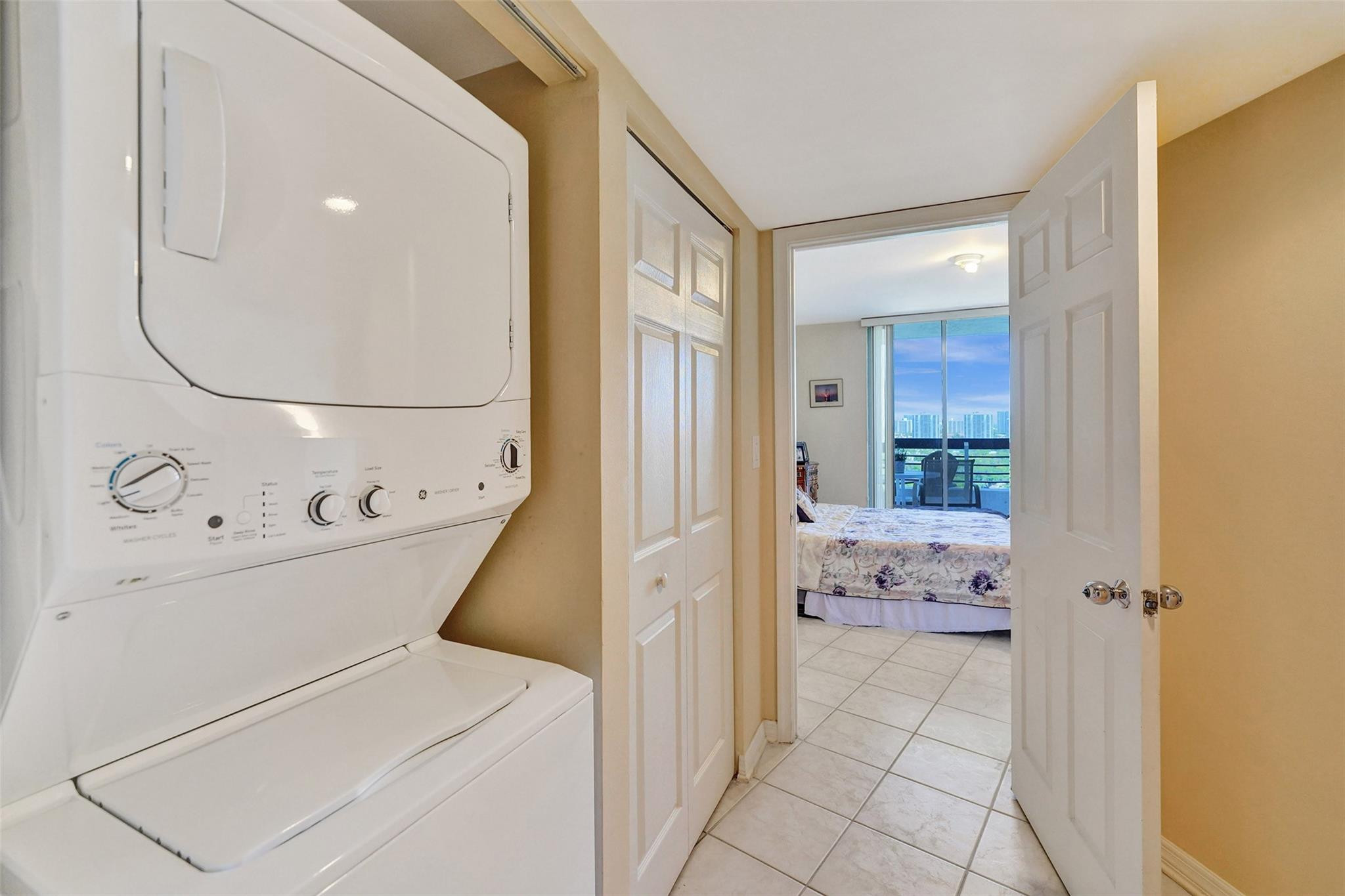 3530 Mystic Pointe Dr 2308