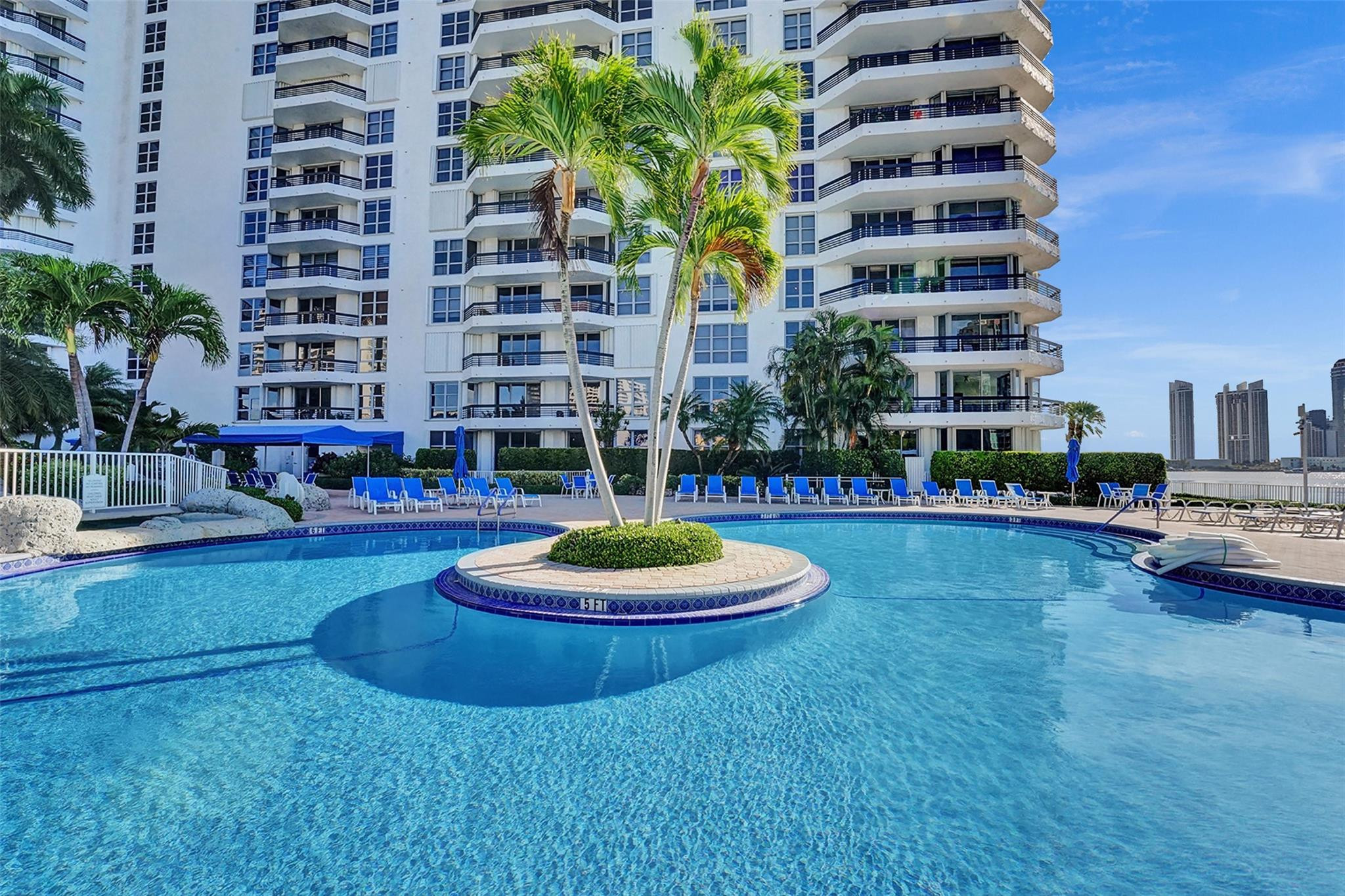 3530 Mystic Pointe Dr 2308