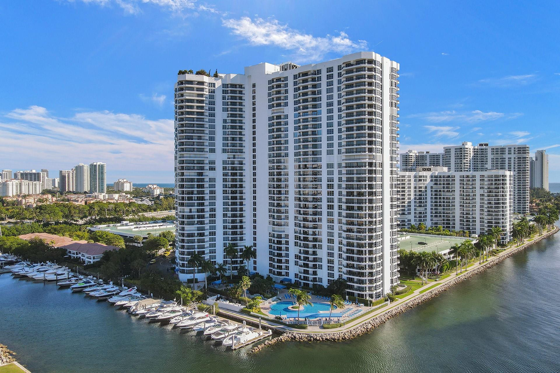 3530 Mystic Pointe Dr 2308