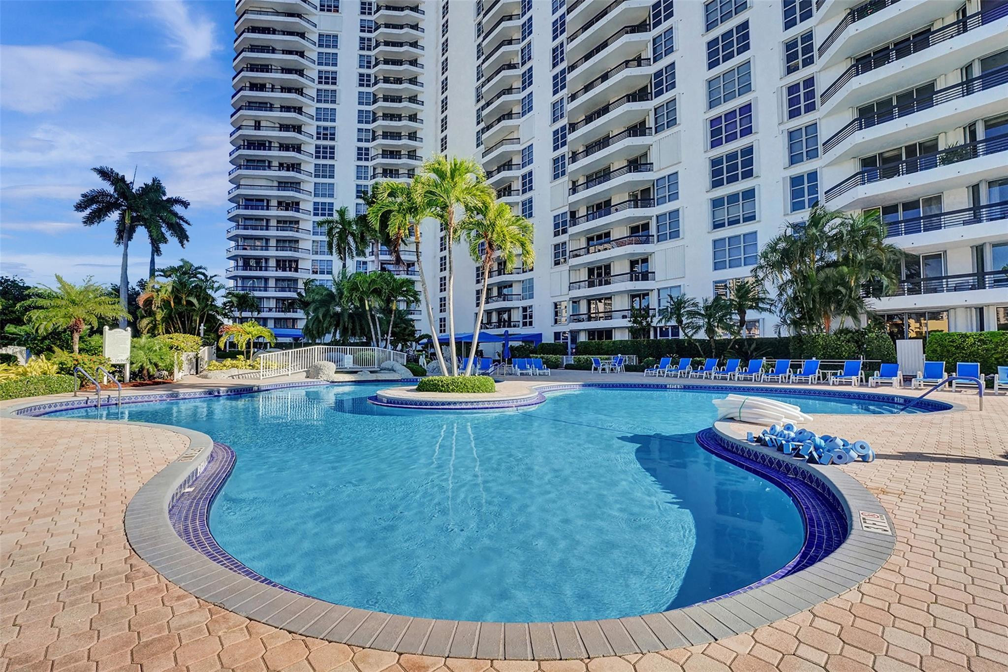 3530 Mystic Pointe Dr 2308