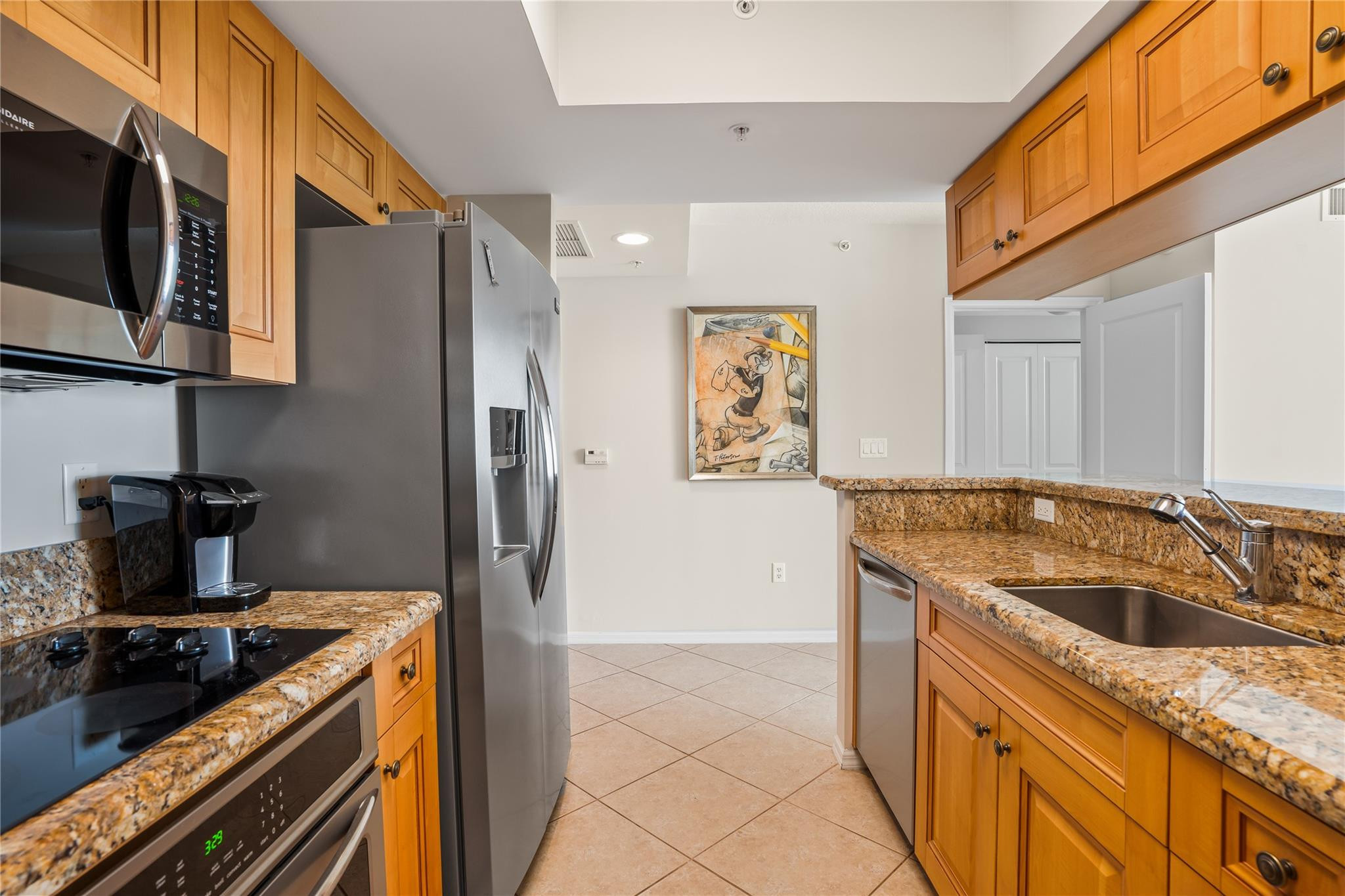 347 N New River Dr 2808