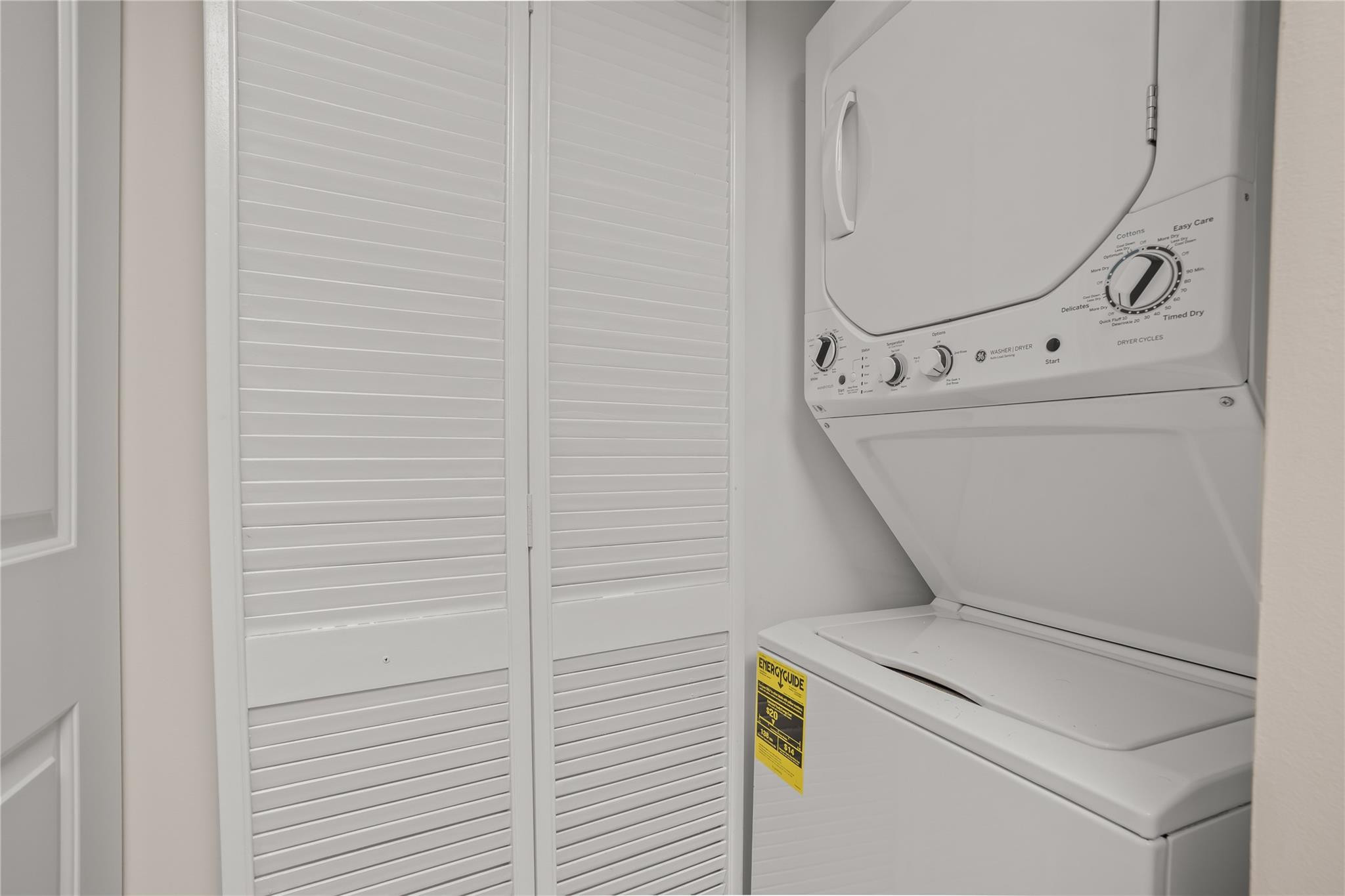 347 N New River Dr 2808