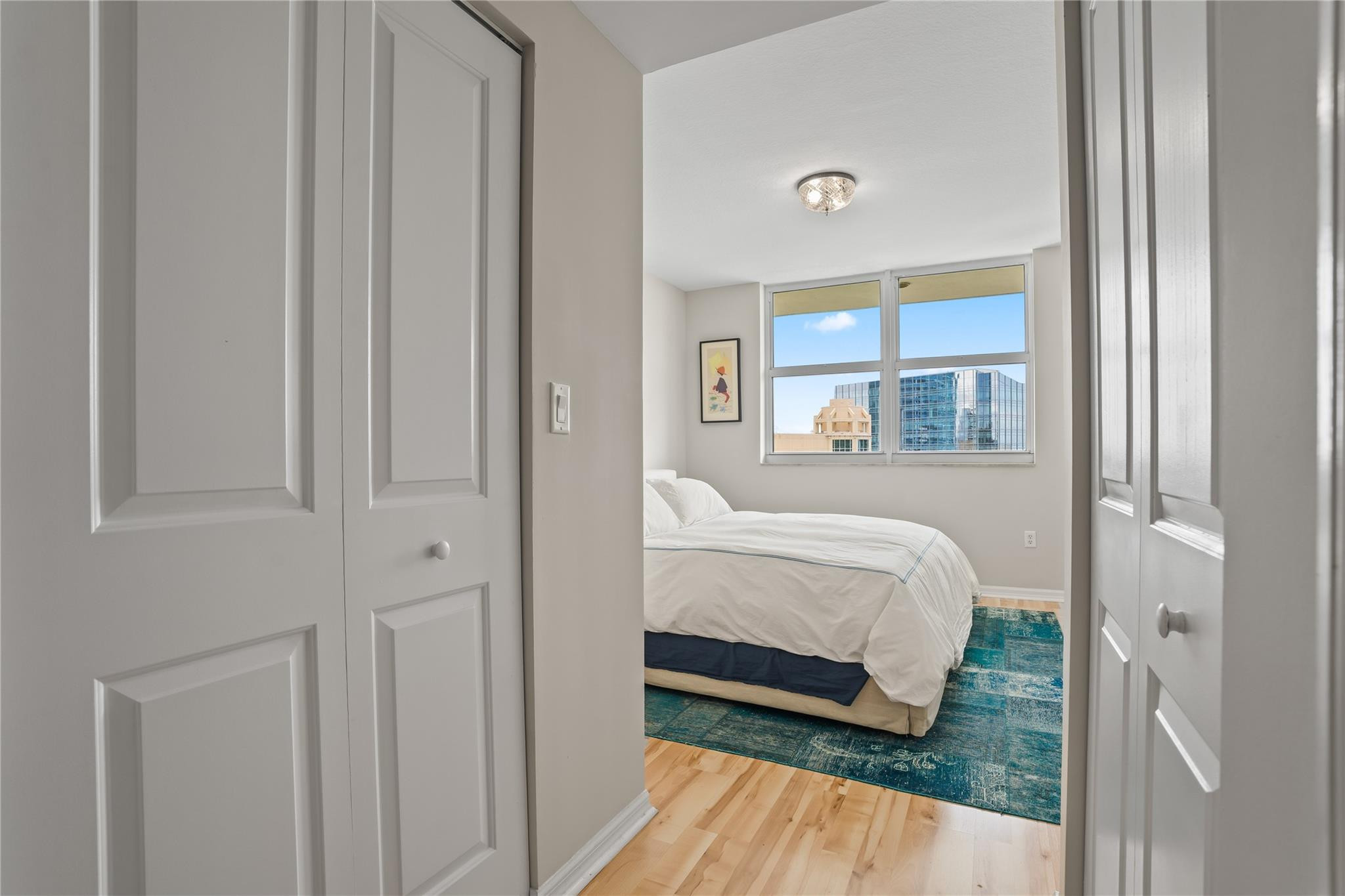 347 N New River Dr 2808