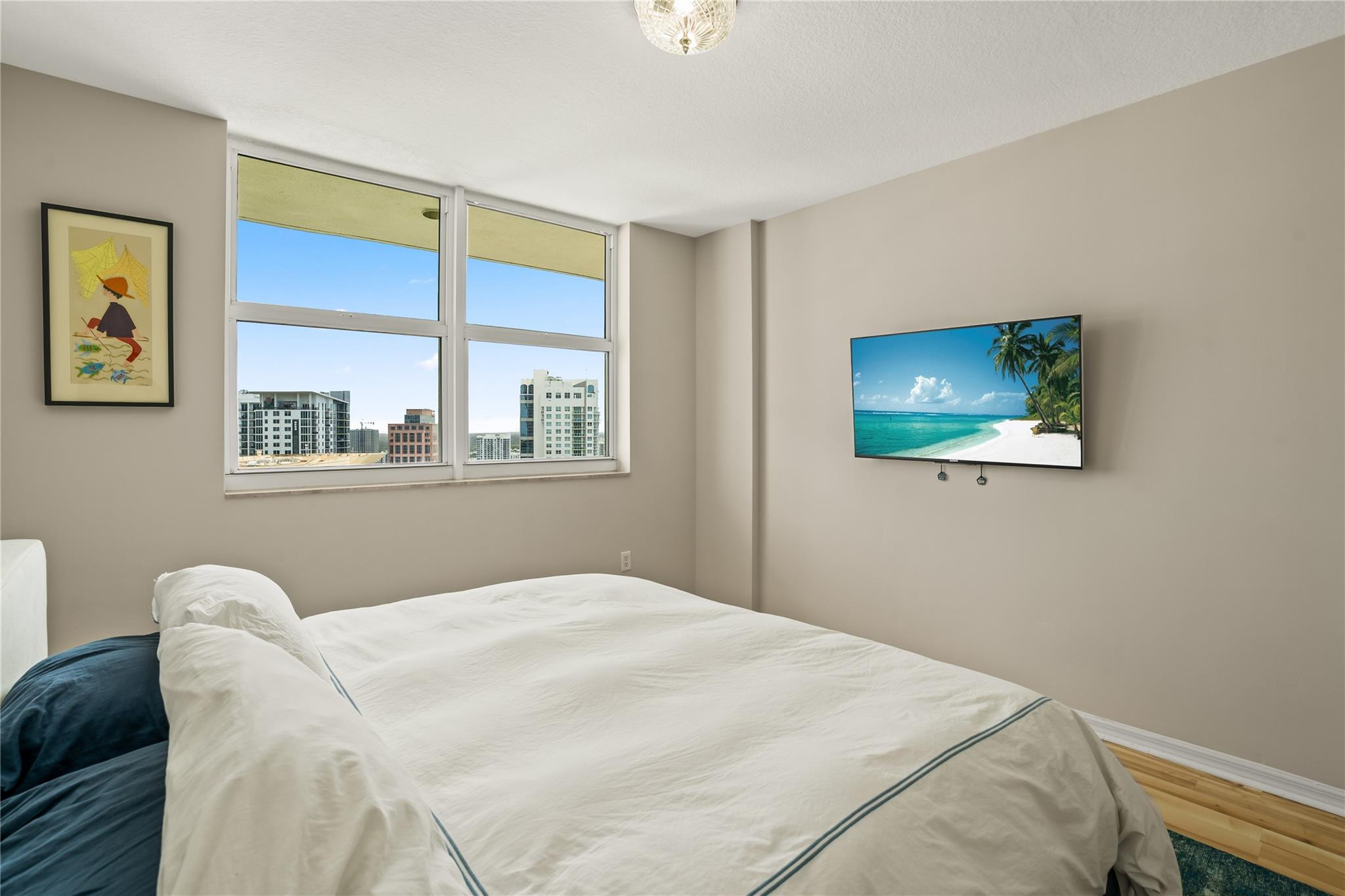 347 N New River Dr 2808