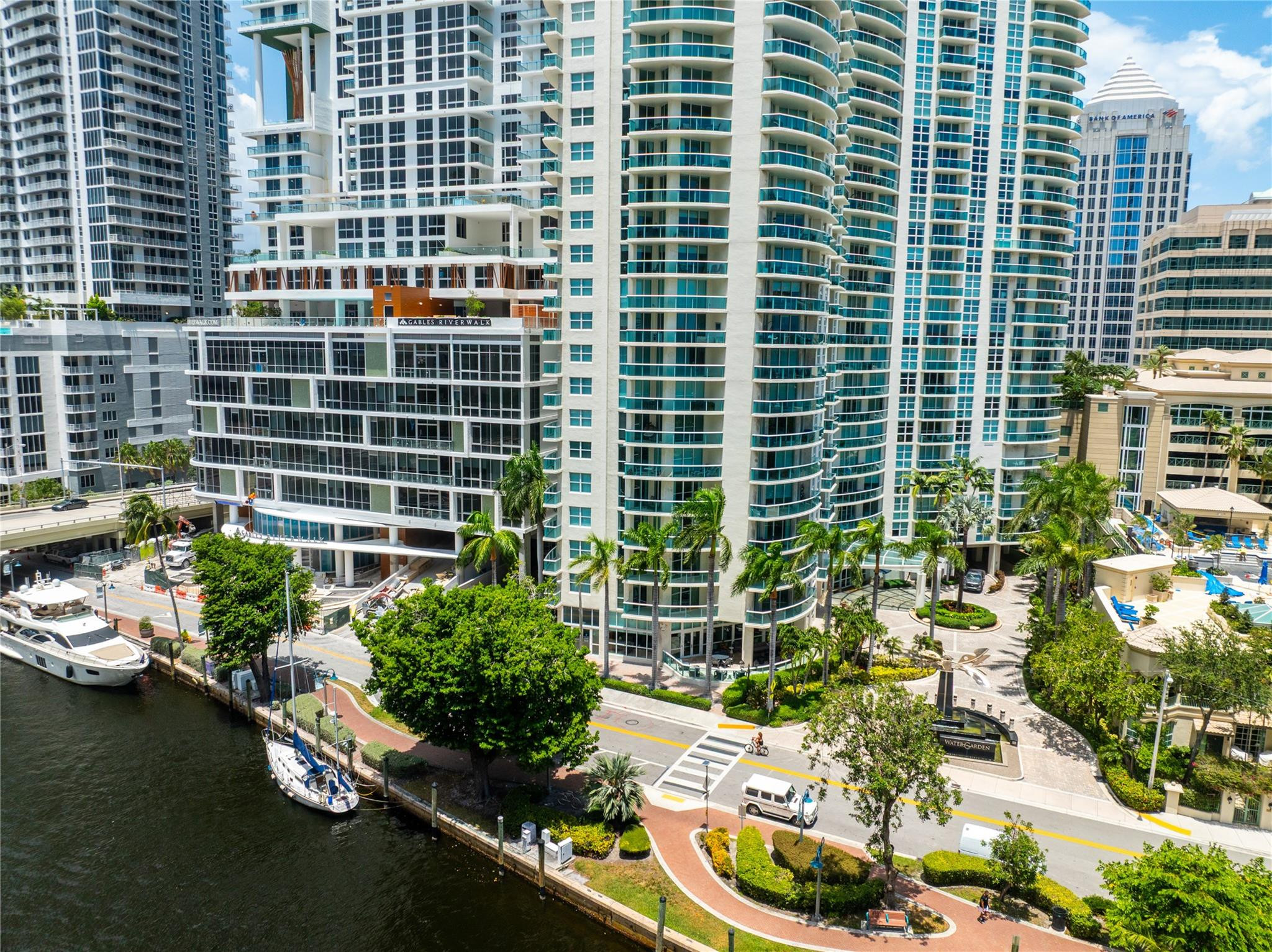 347 N New River Dr 2808