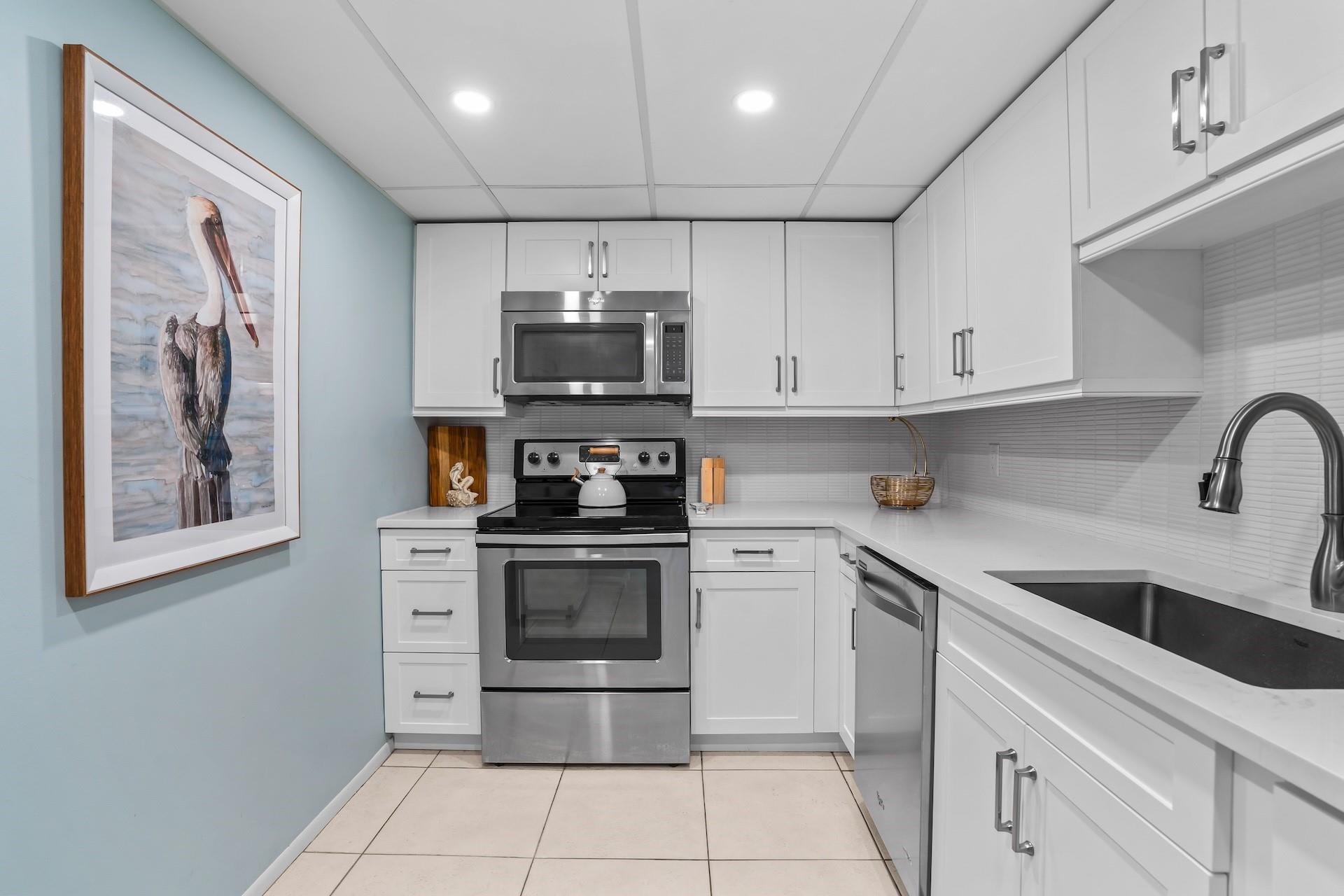 101 Briny Ave 809