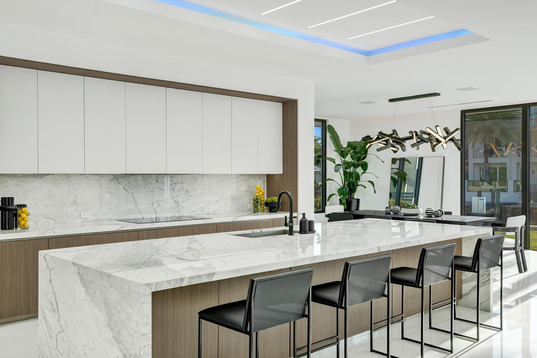 4232 E Tradewinds Ave