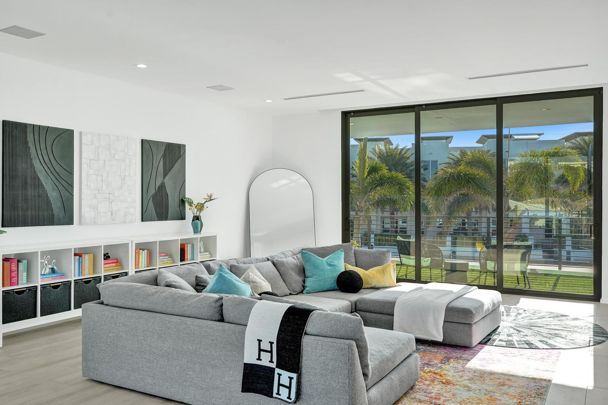 4232 E Tradewinds Ave