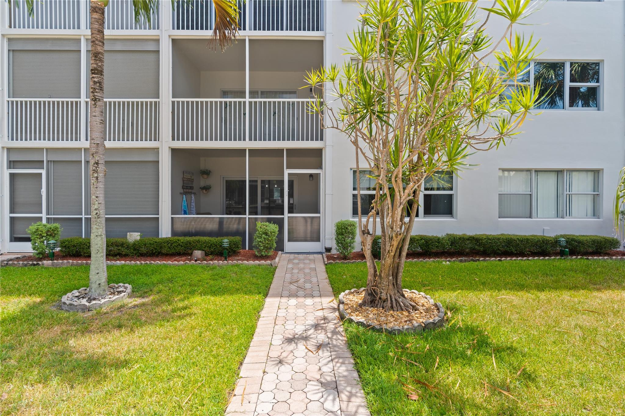 4117 Bougainvilla Dr 102