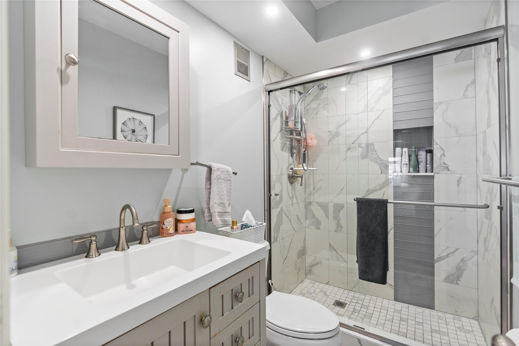 4117 Bougainvilla Dr 102