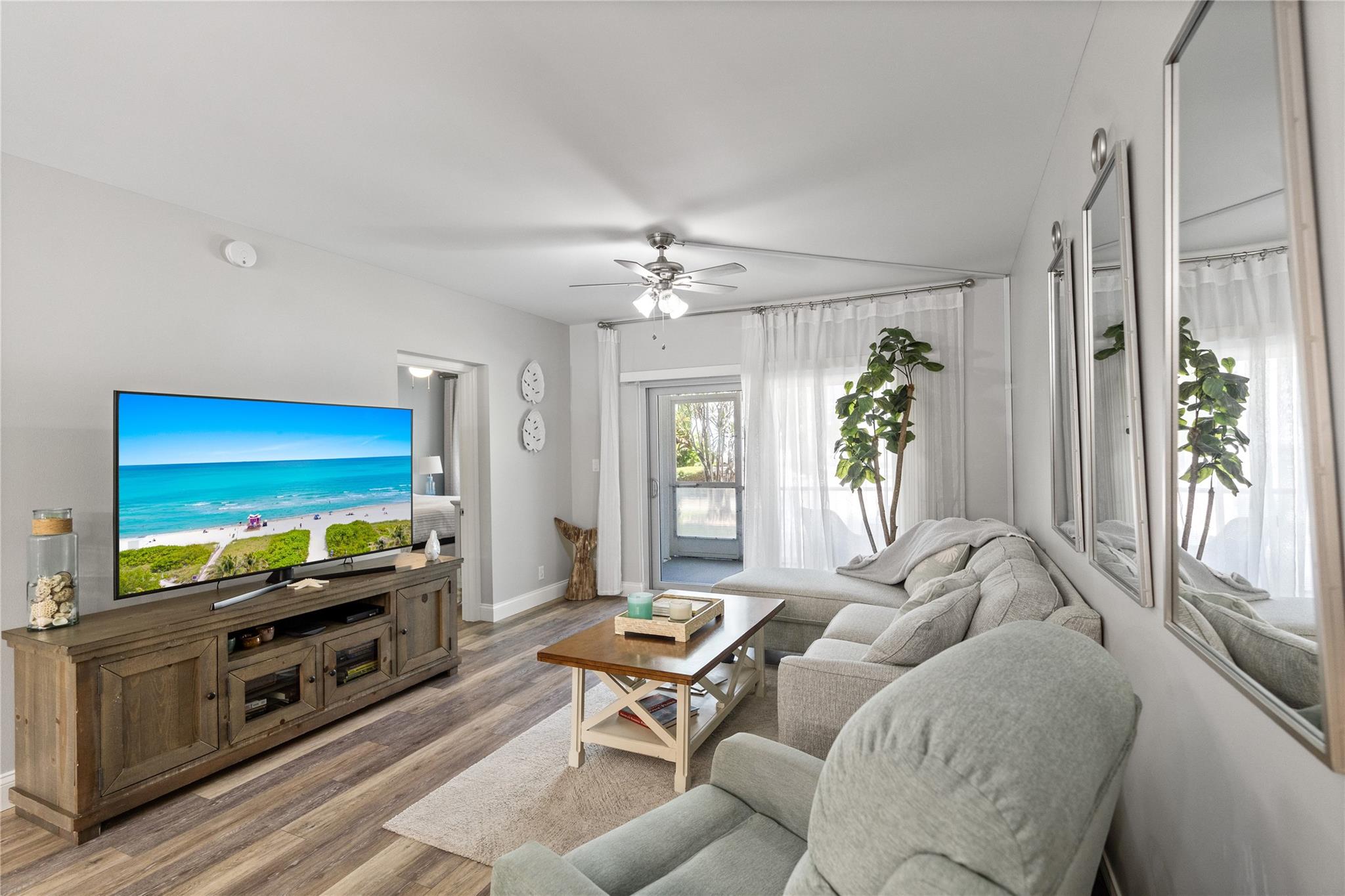 4117 Bougainvilla Dr 102