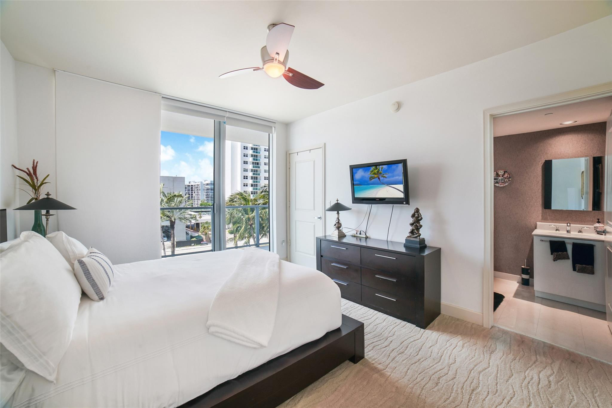 3101 S Ocean Dr 401