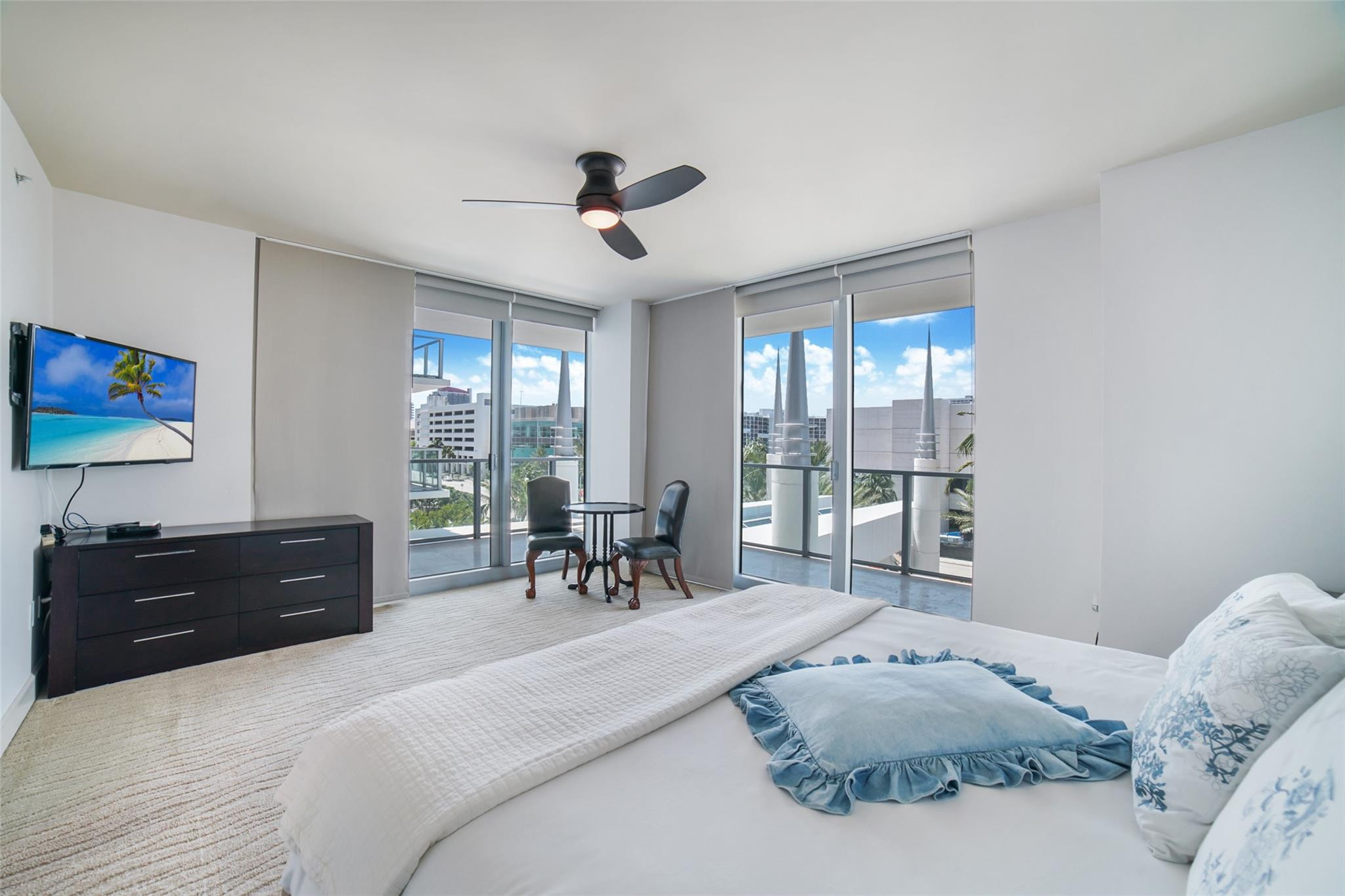 3101 S Ocean Dr 401