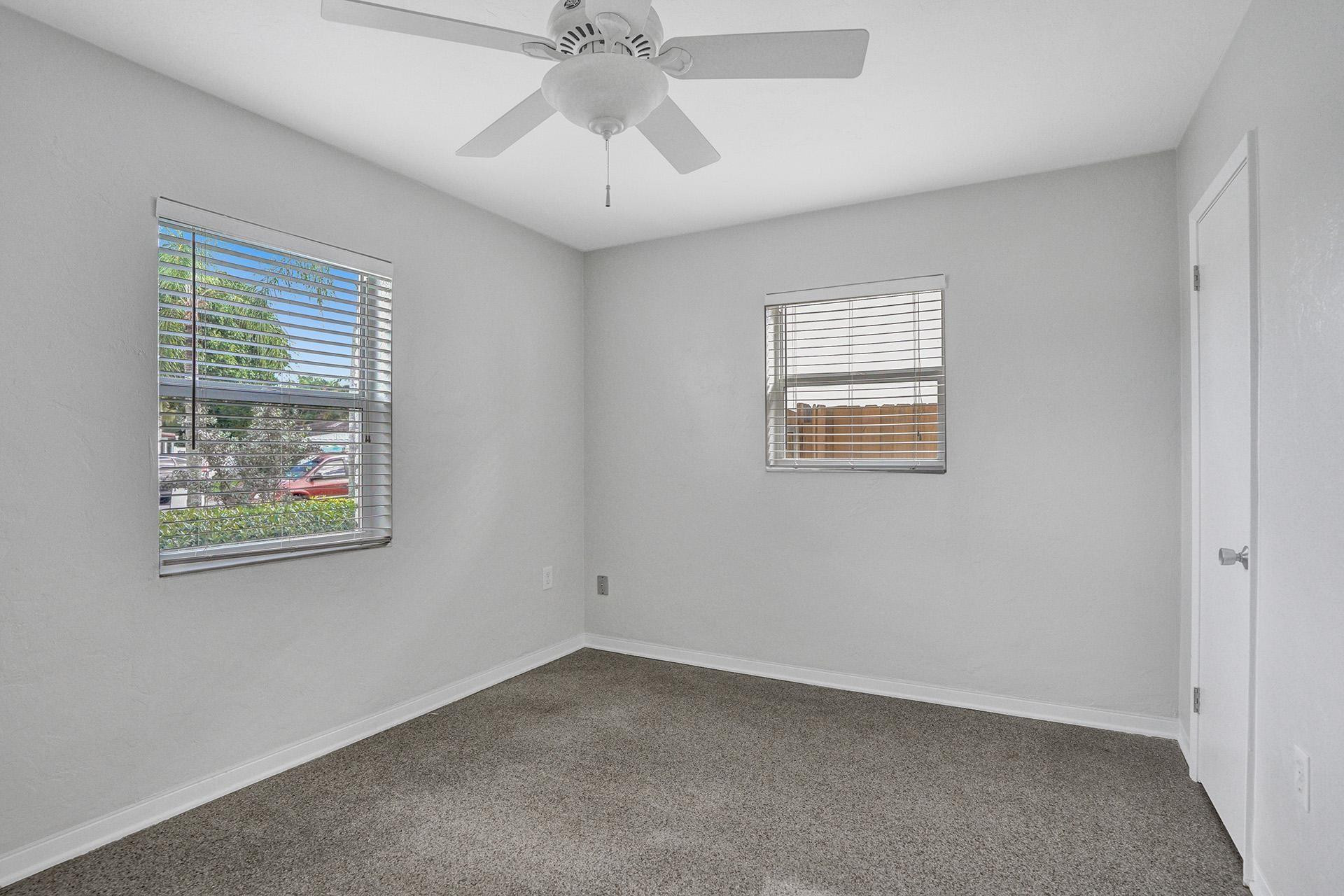 1617 NE 17th Ter