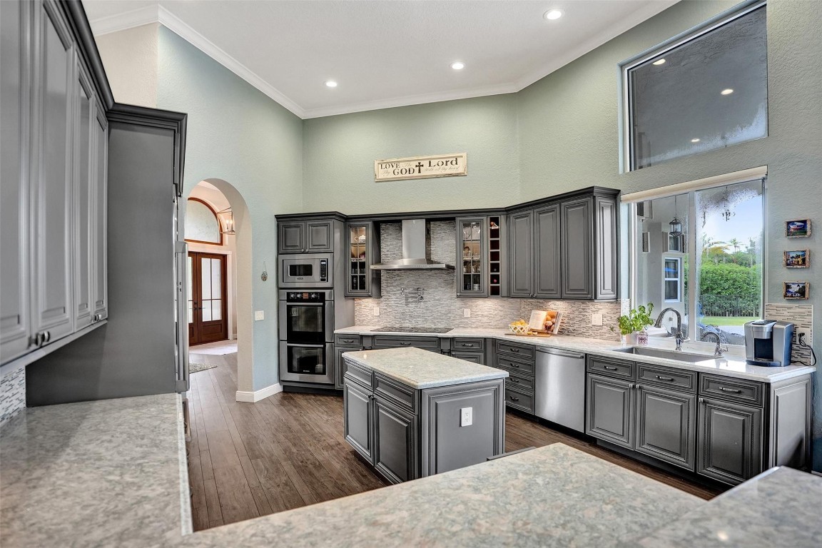 7811 E Upper Ridge Dr