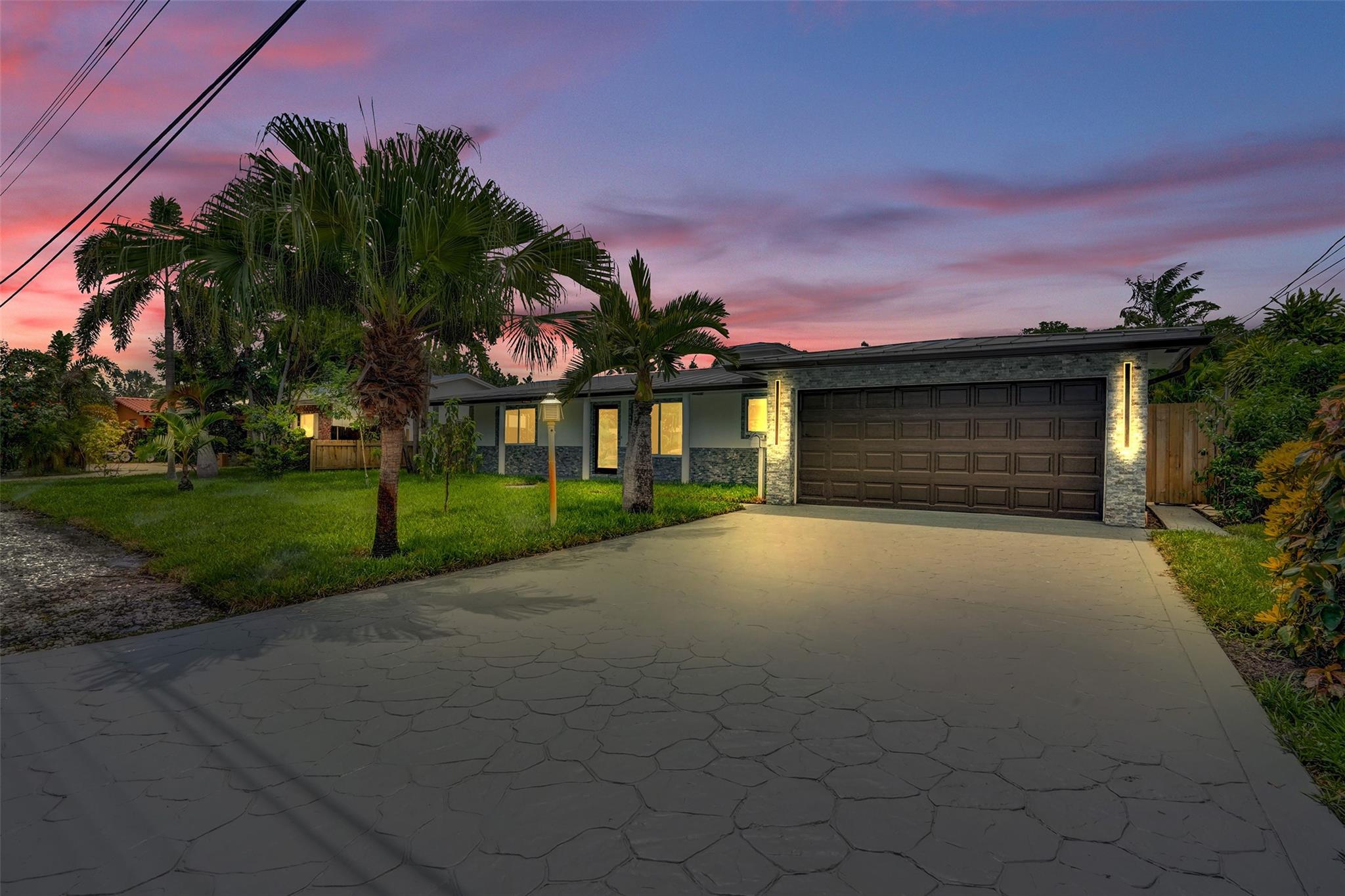 2615 NW 9th Ter