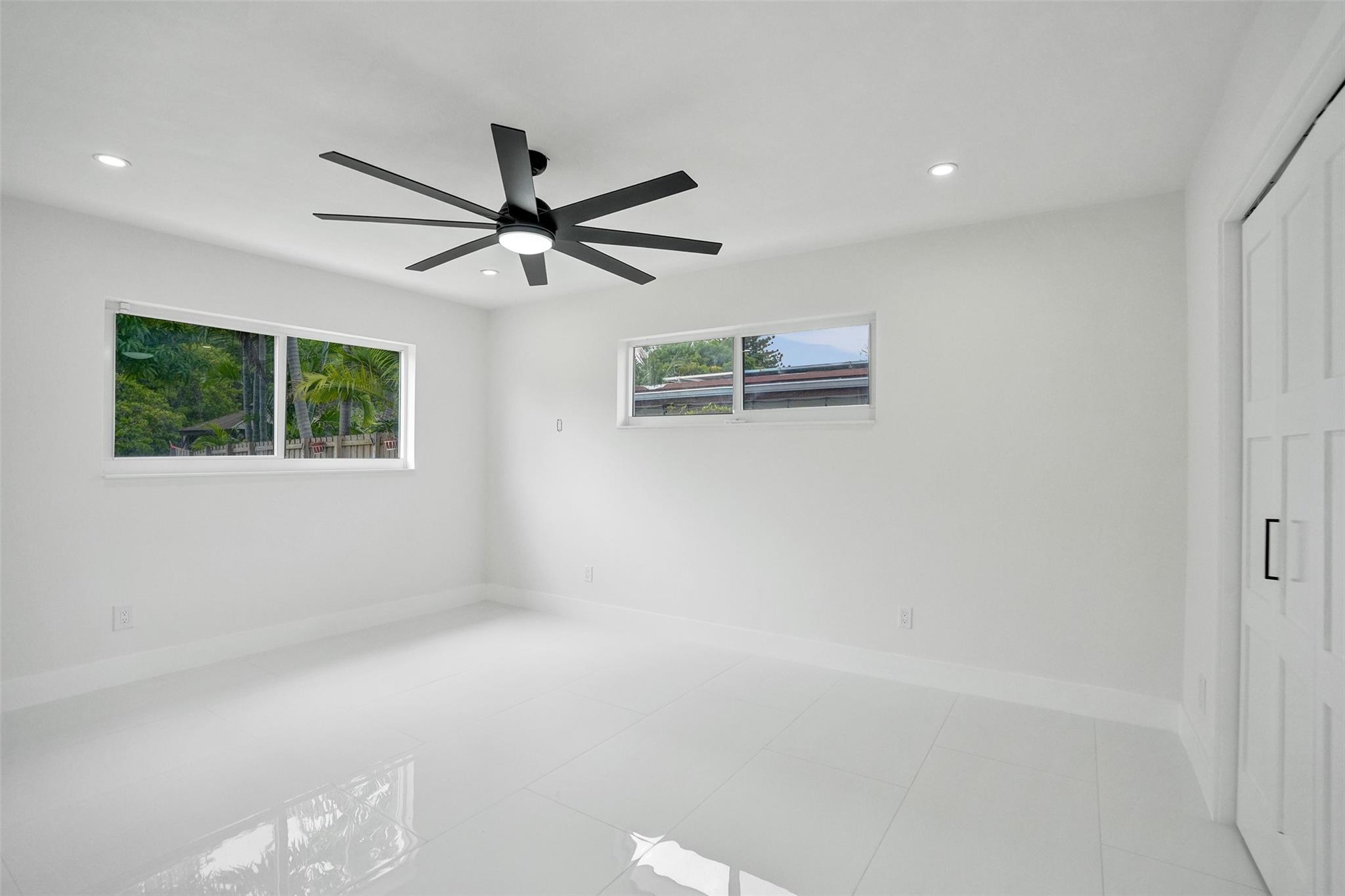 2615 NW 9th Ter