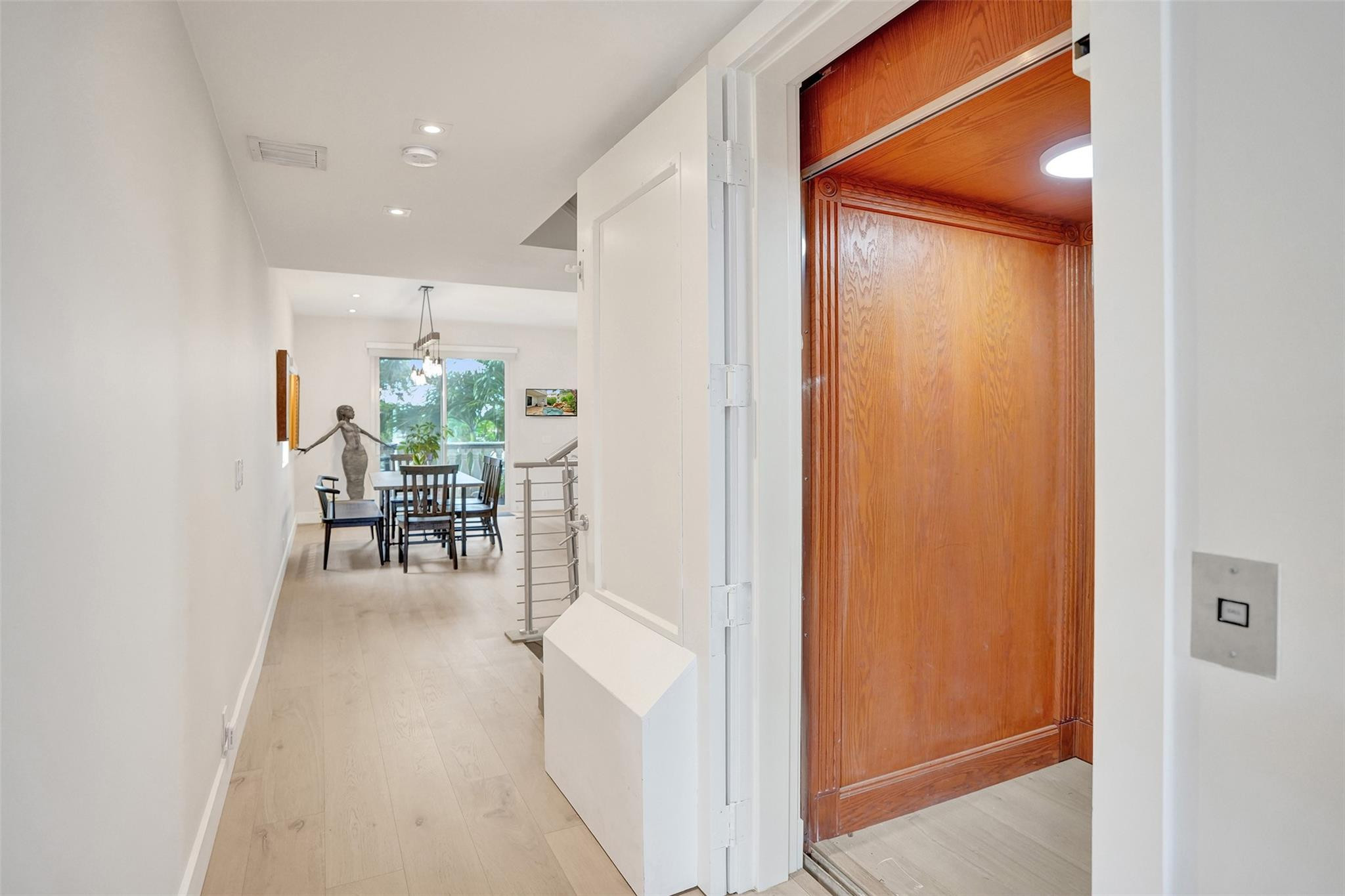 1774 Bay Dr 18