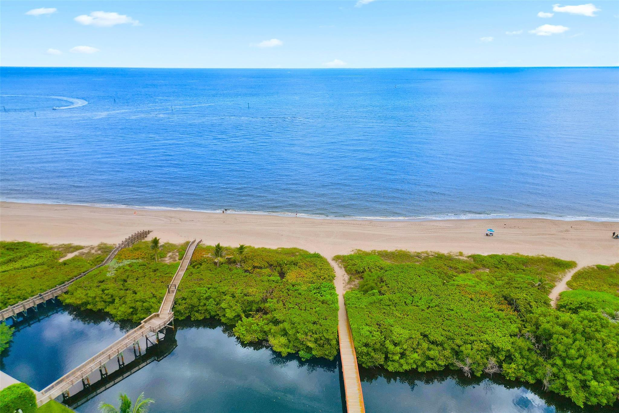 1774 Bay Dr 18