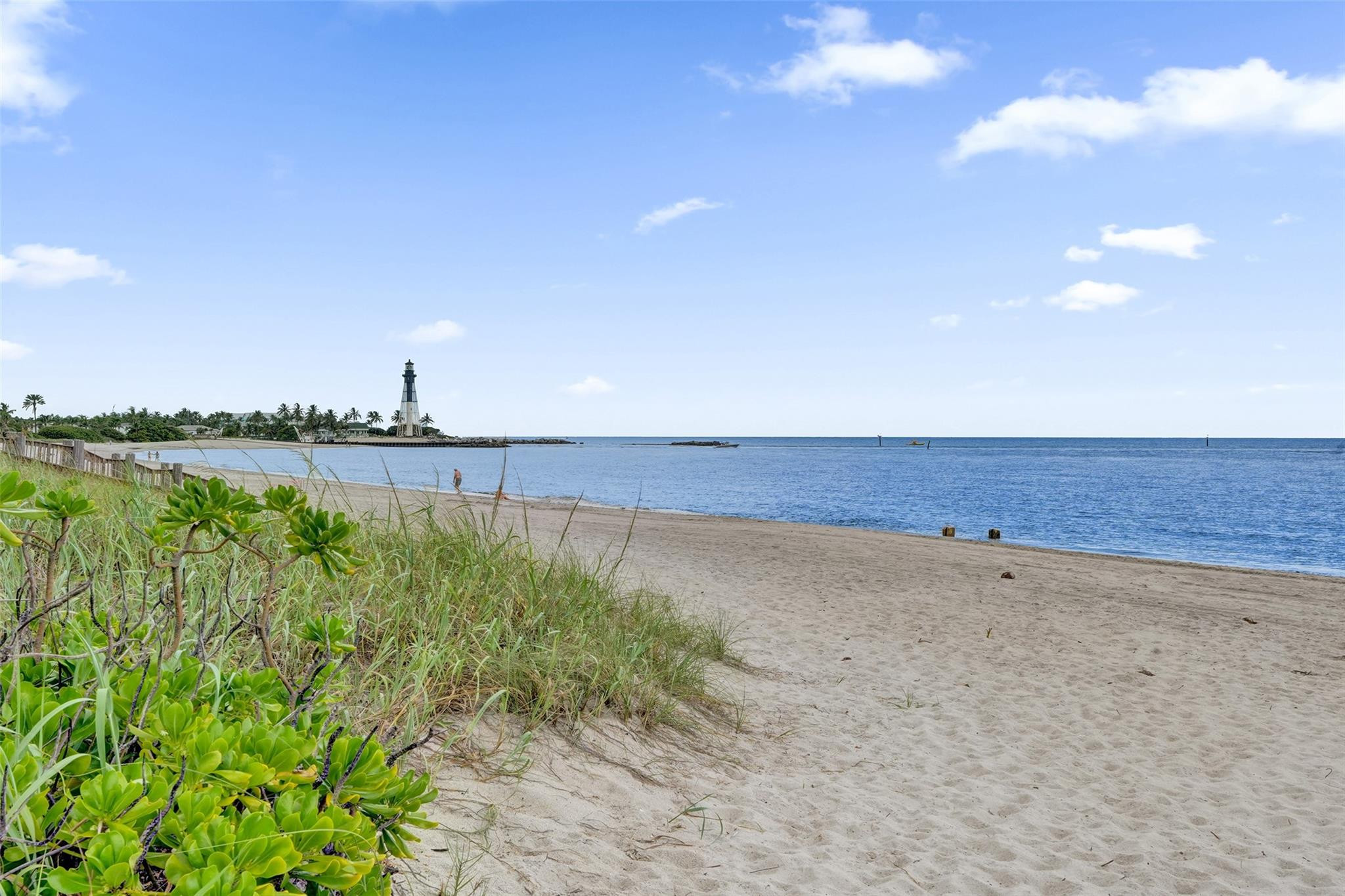 1774 Bay Dr 18
