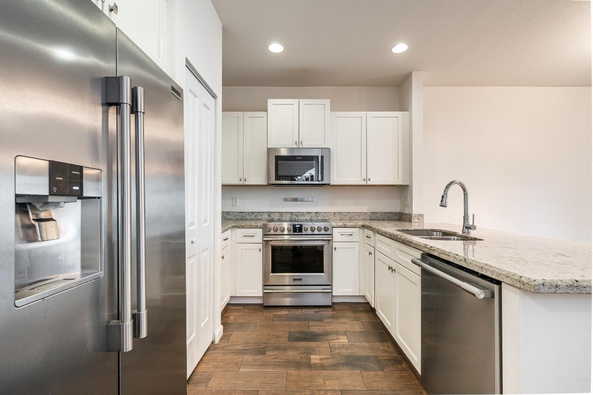 4228 N Dixie Hwy 107