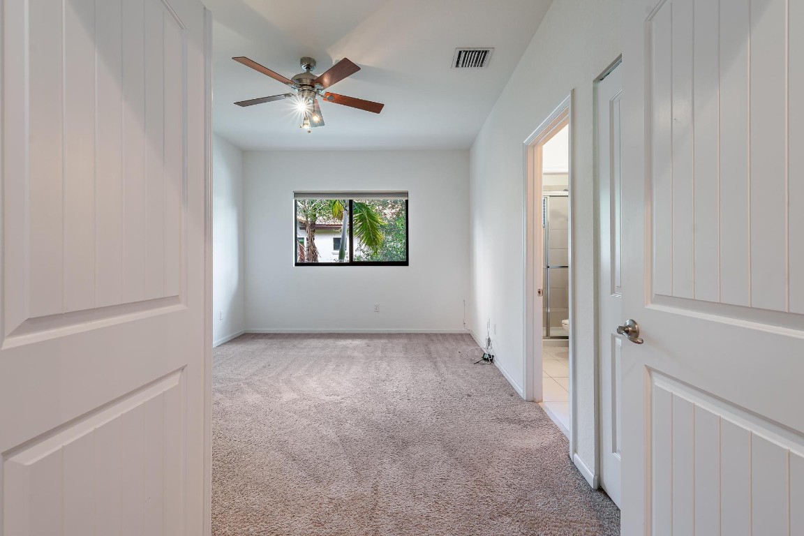 4228 N Dixie Hwy 107