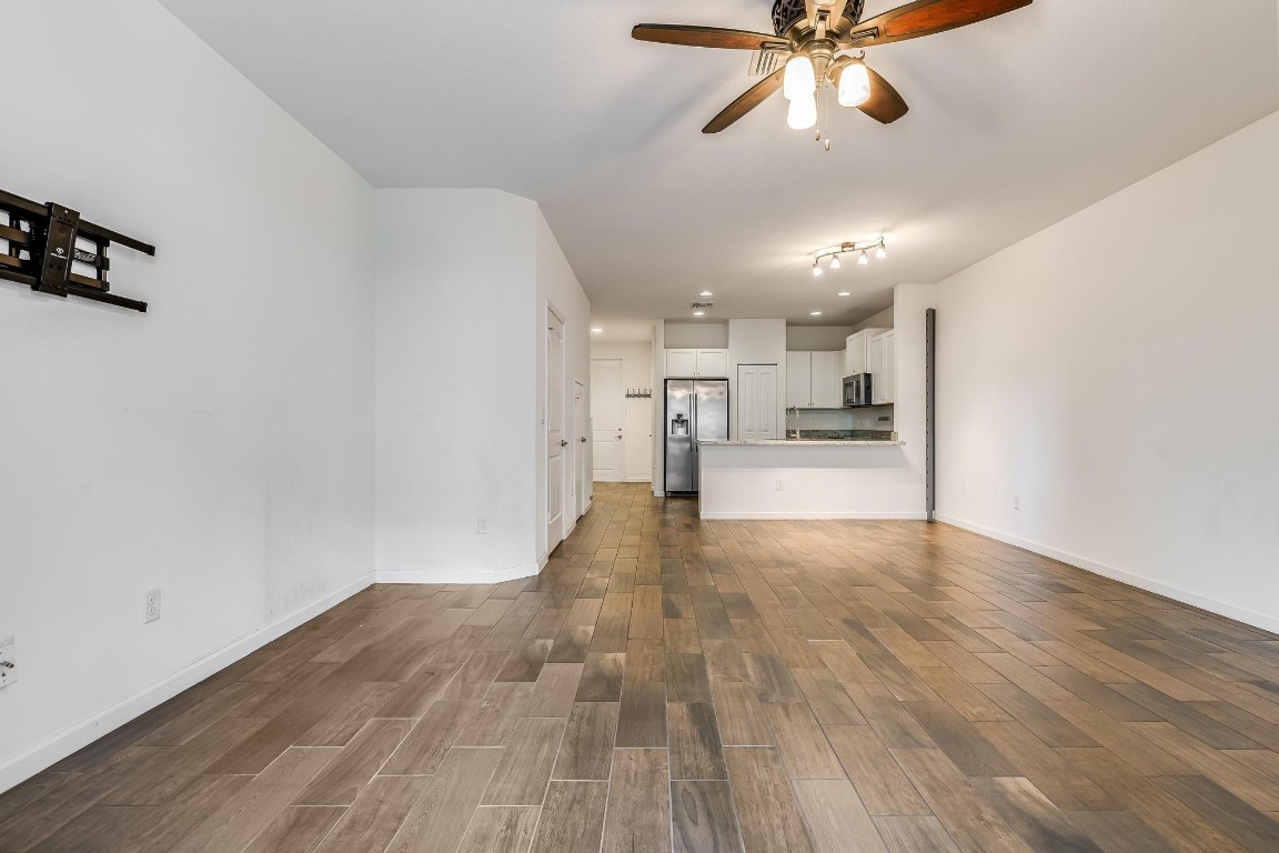 4228 N Dixie Hwy 107