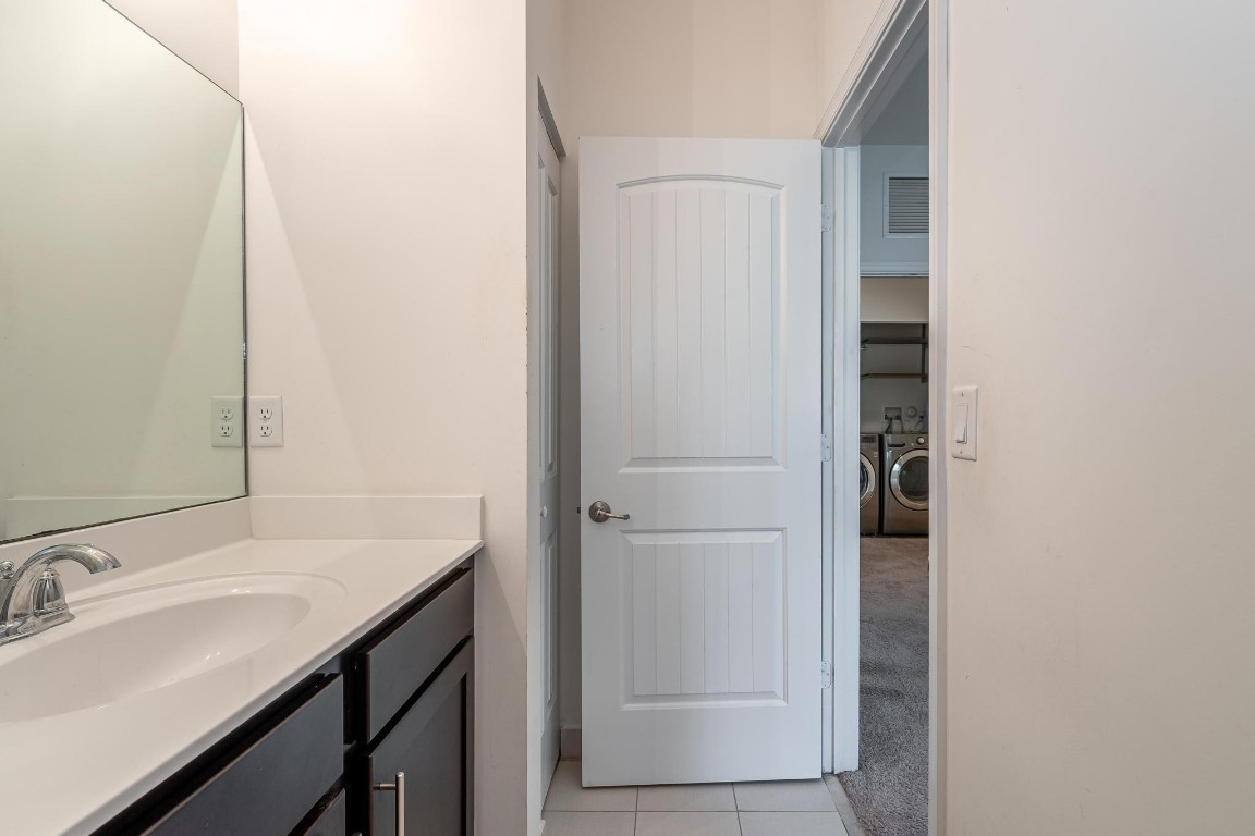 4228 N Dixie Hwy 107