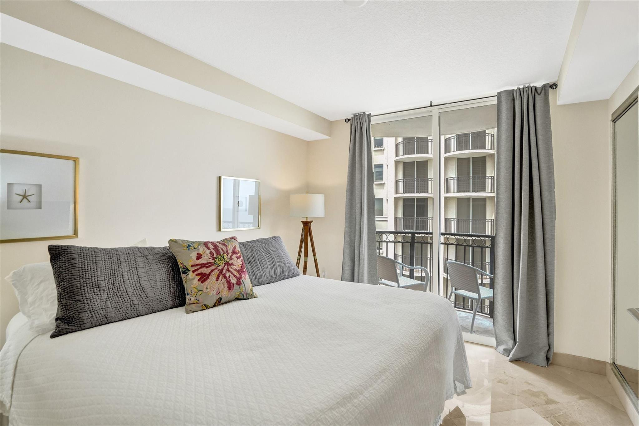 2001 N Ocean Blvd 1005