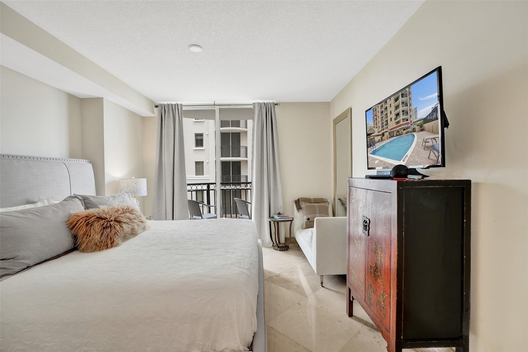 2001 N Ocean Blvd 1005